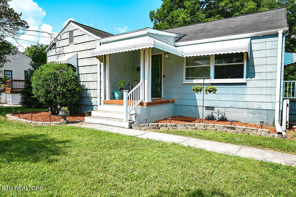 122 Salem Rd — photo