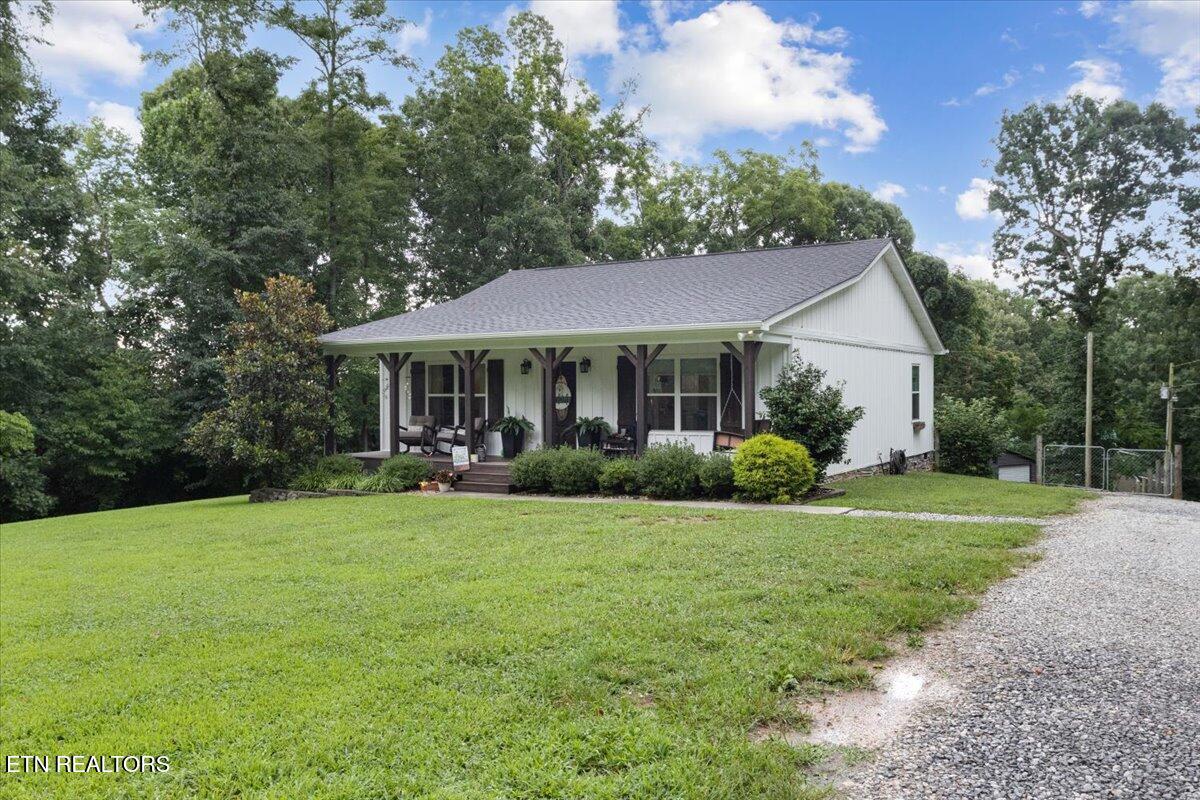 5434 Indian Ridge Rd, Rutledge, TN 37861