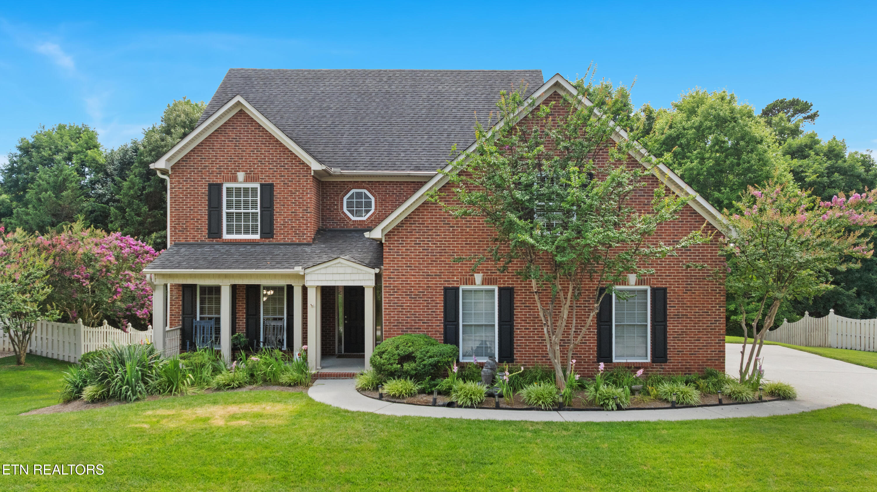 10422 Meadow Ridges Lane — photo