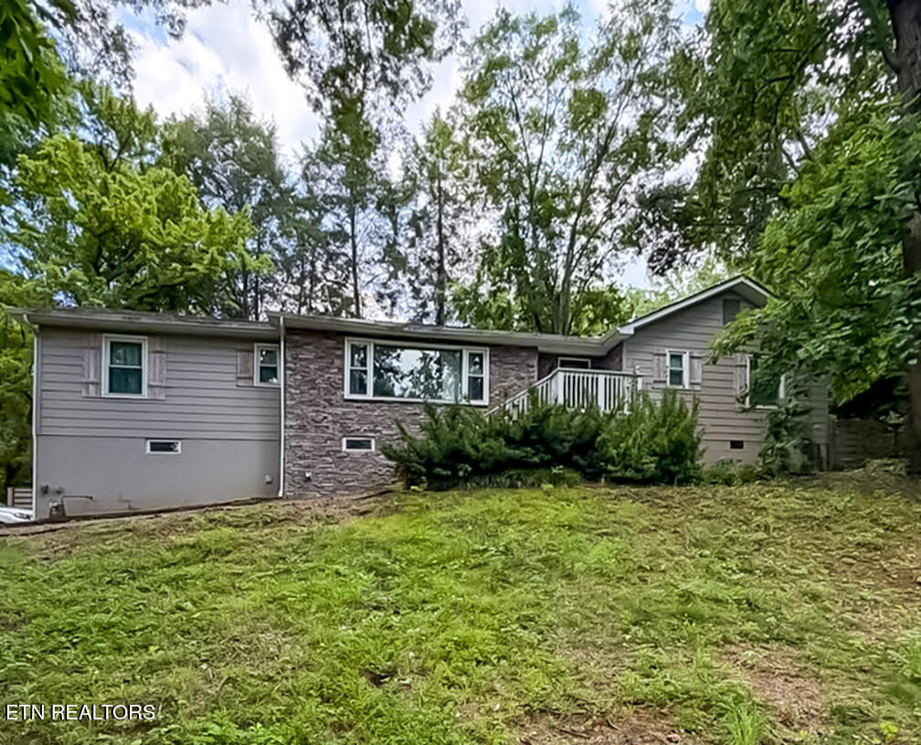 615 Hemlock Rd — photo