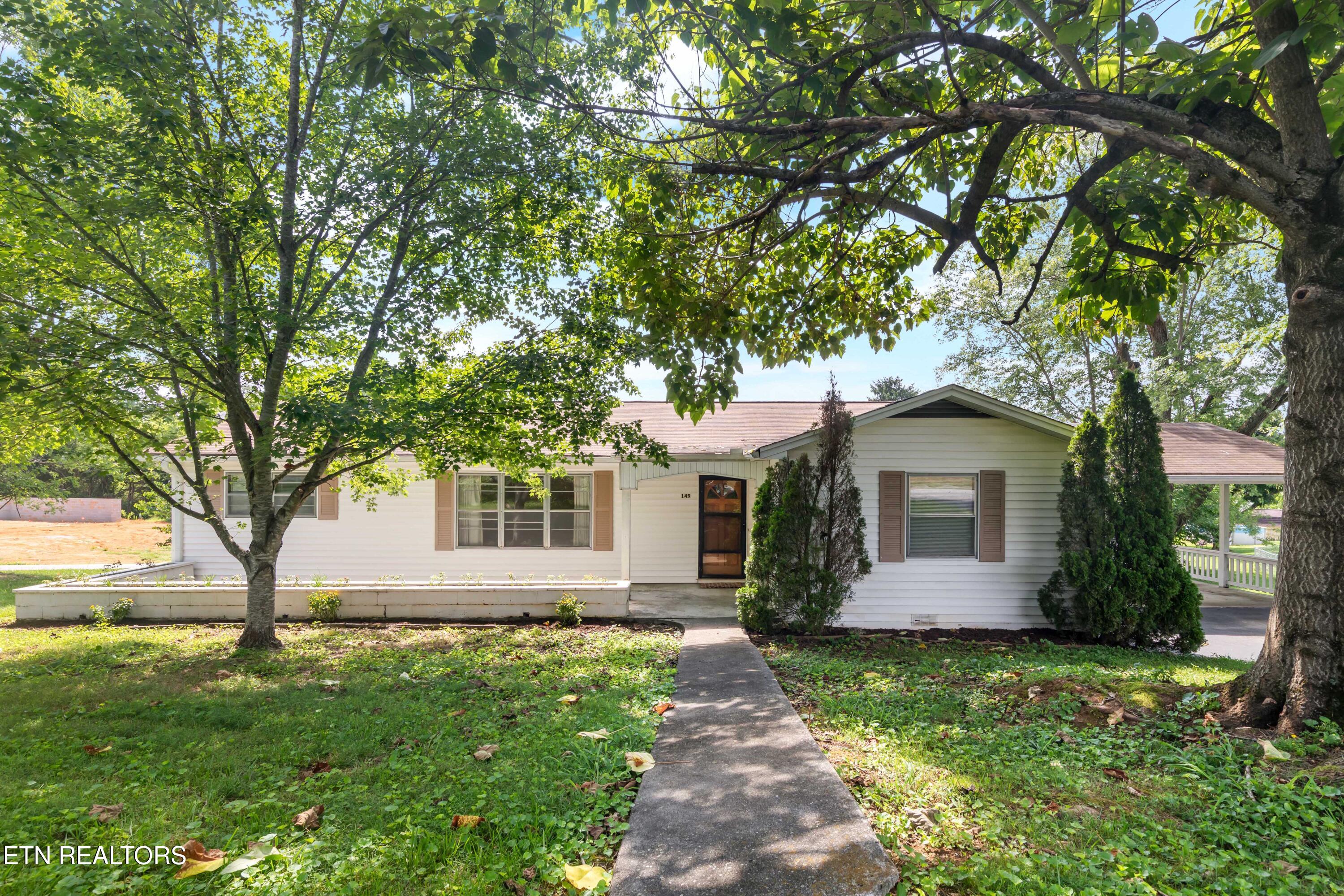 149 Holbrook Ave — photo