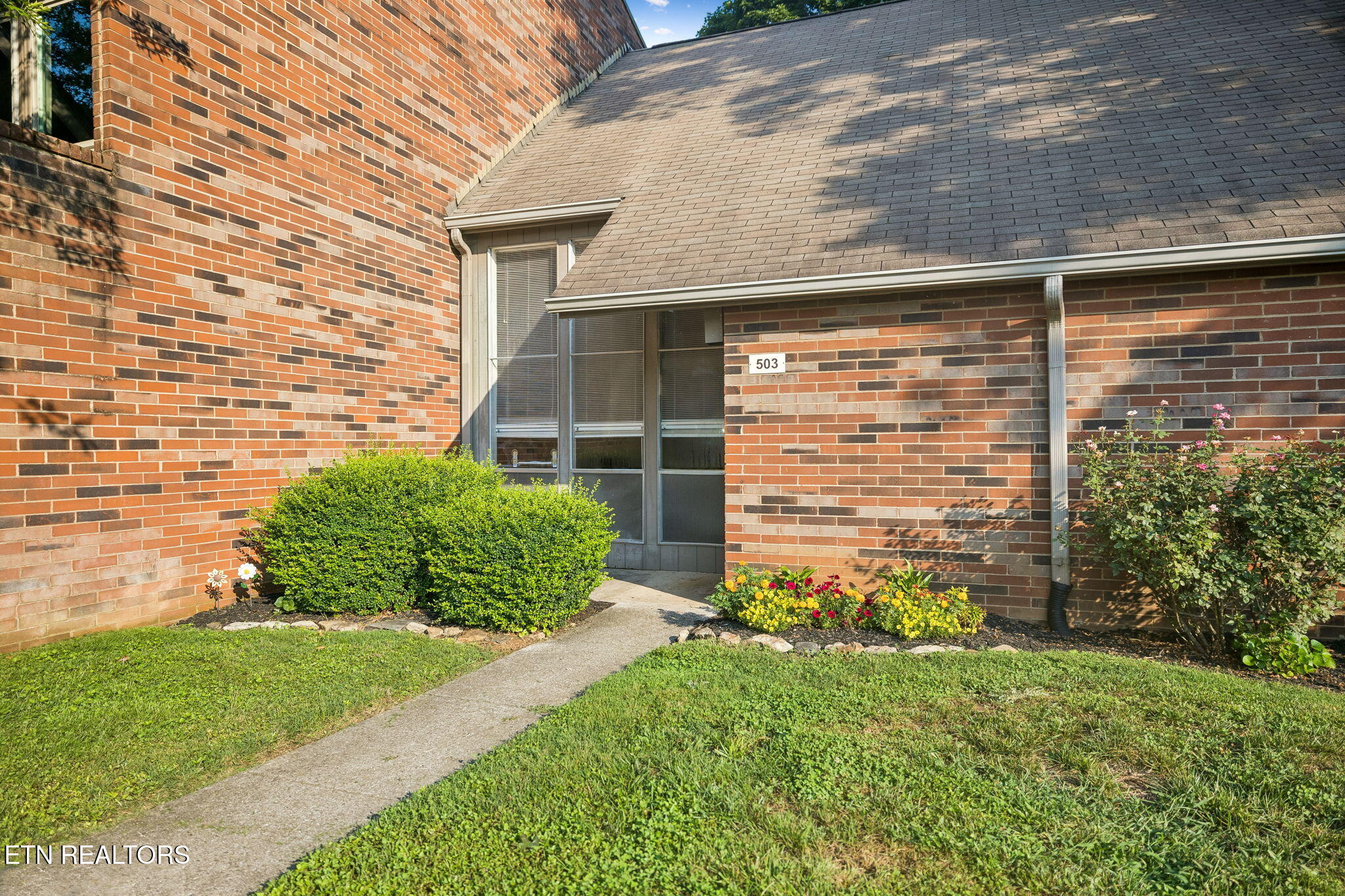 503 Canberra Drive D2 — photo