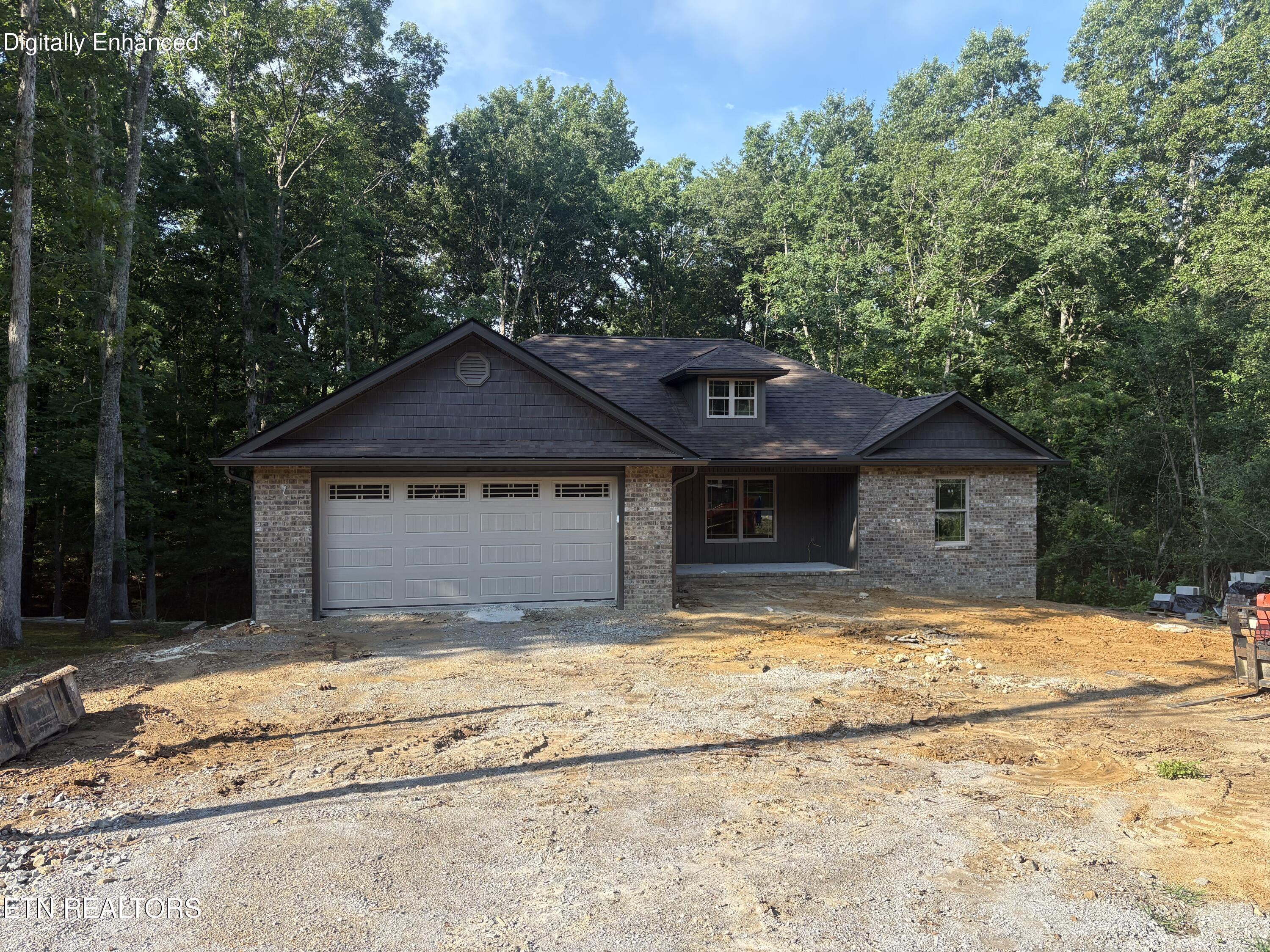 212 Lakeview Drive — photo