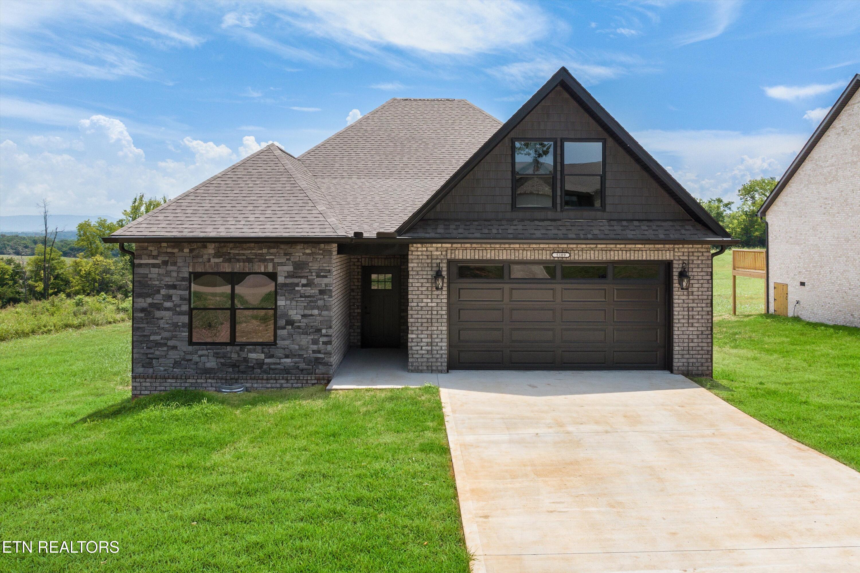 5109 Gregory Rd — photo