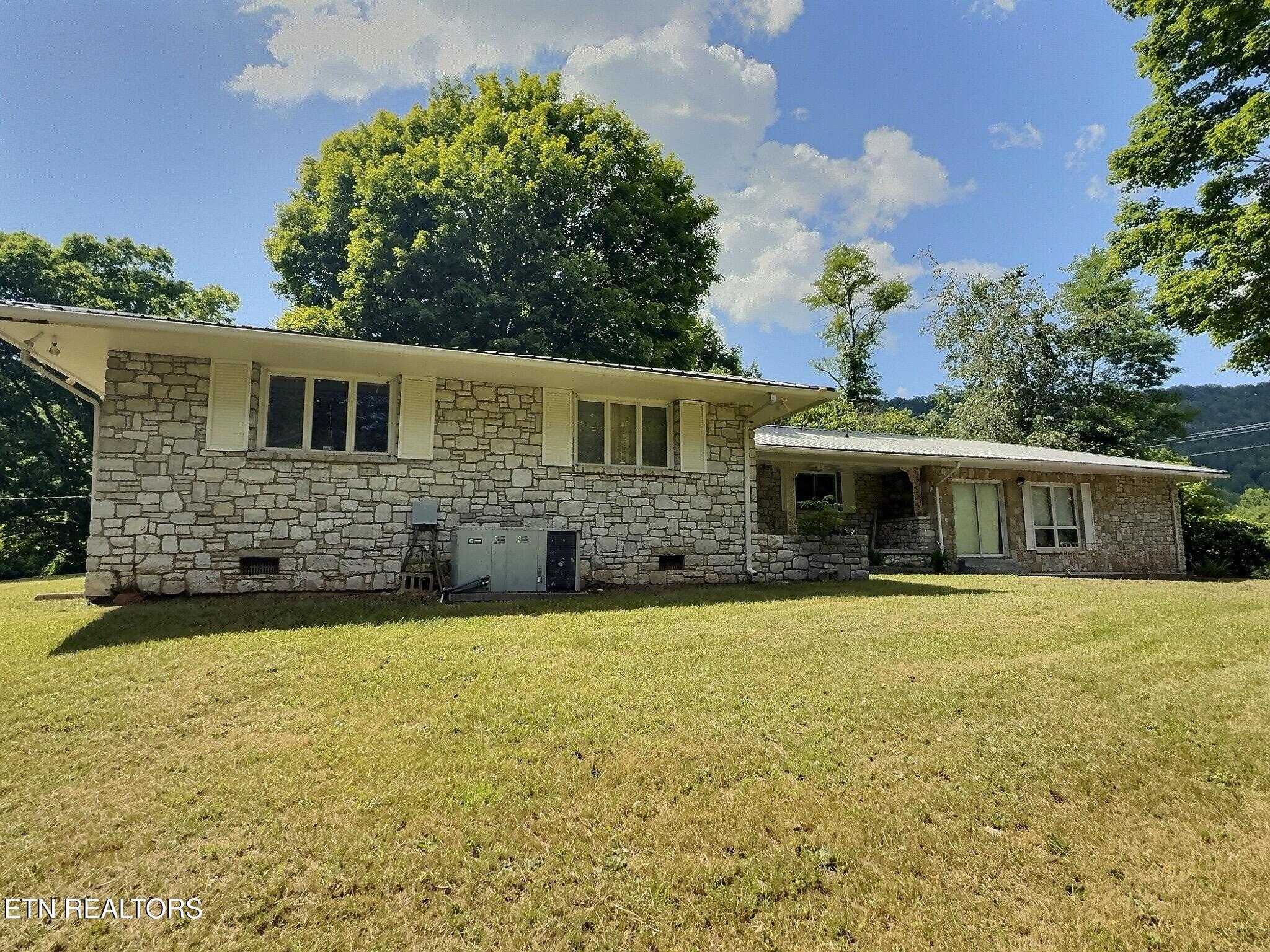 1206 Back Valley Rd — photo