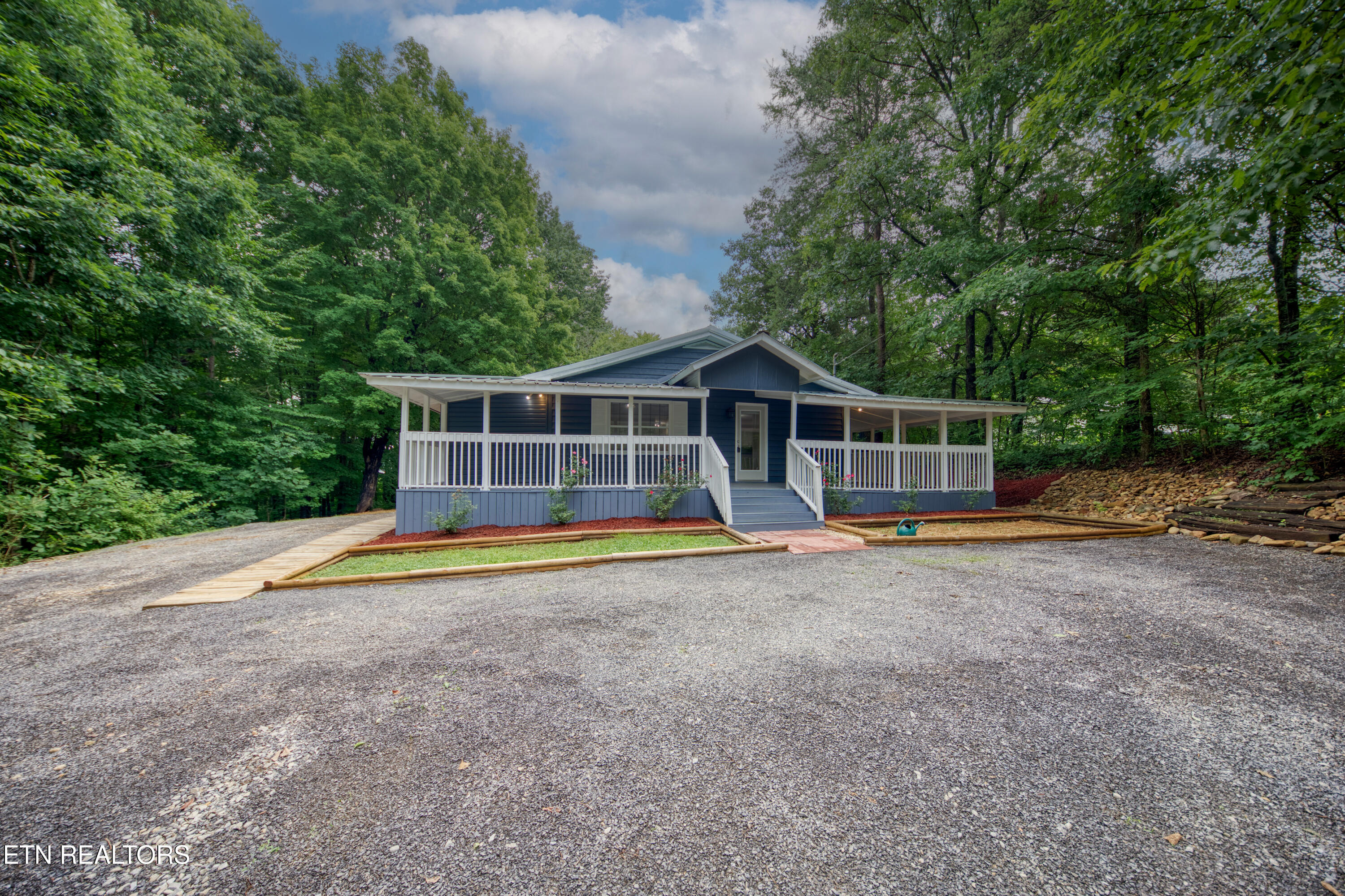 1116 Middle Ridge Rd — photo
