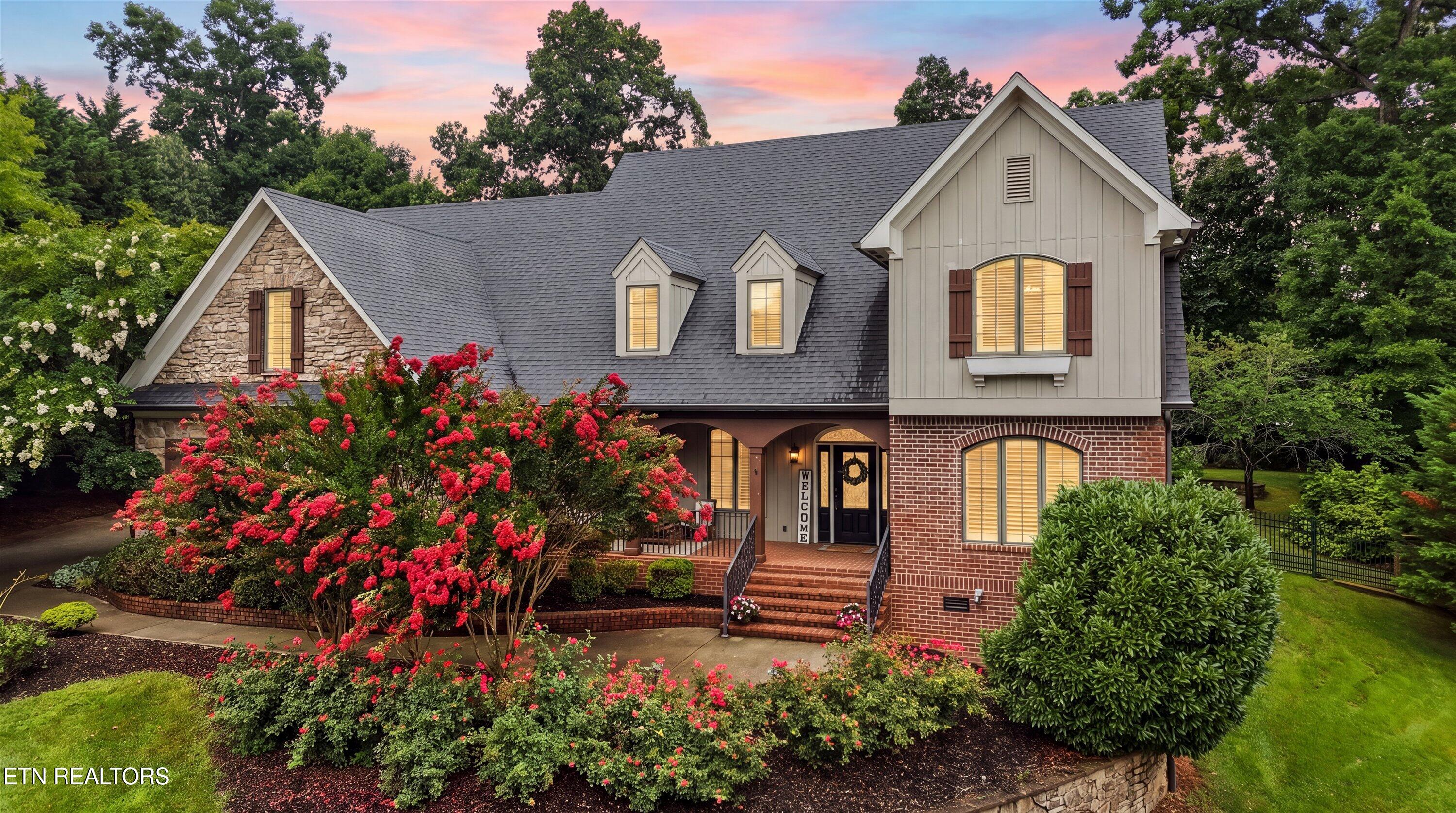 1304 Selby Lane — photo