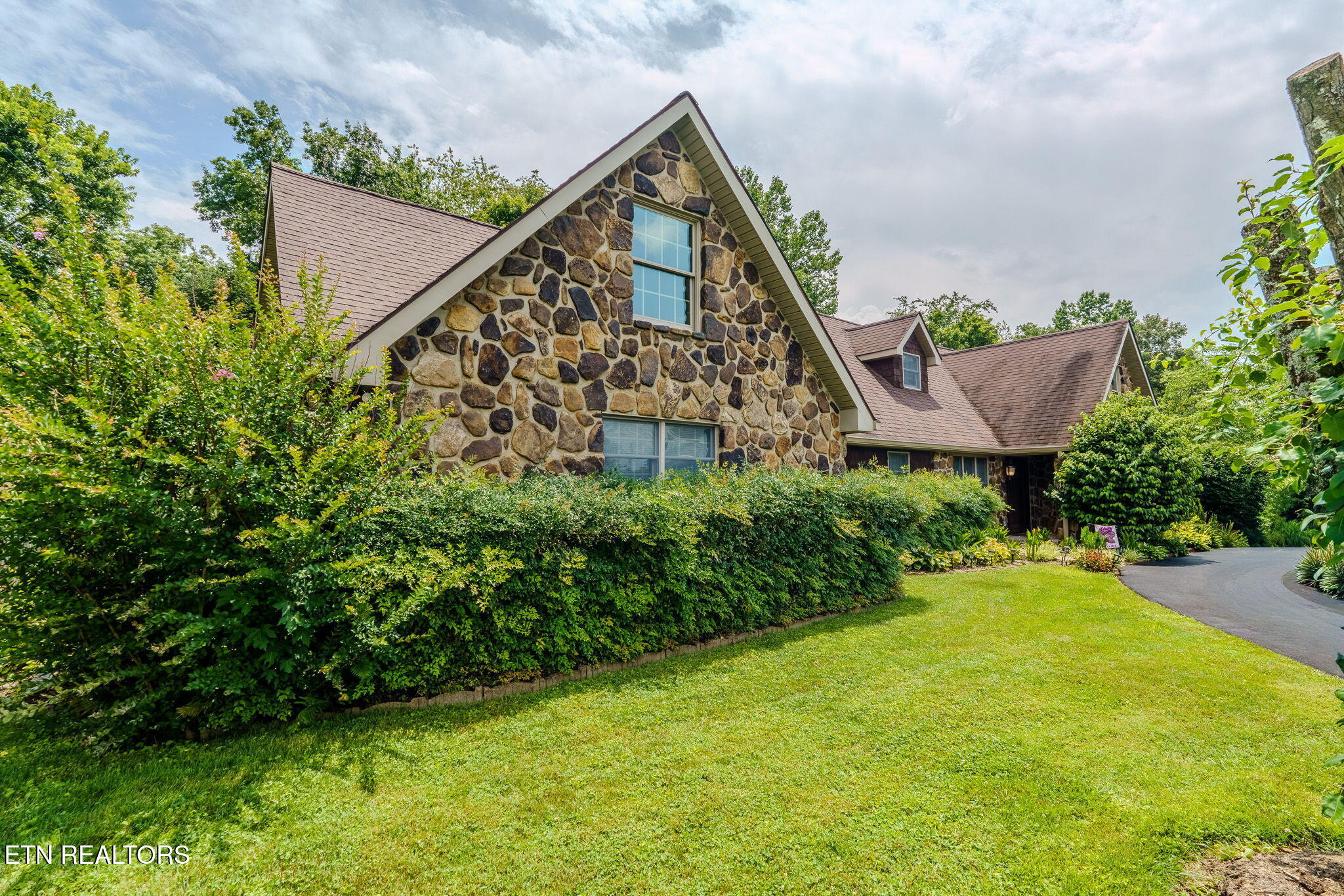 129 Rector Drive — photo