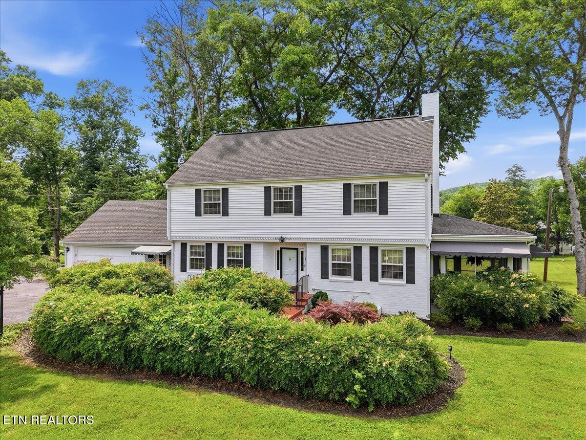 607 S Charles G Seivers Blvd — photo