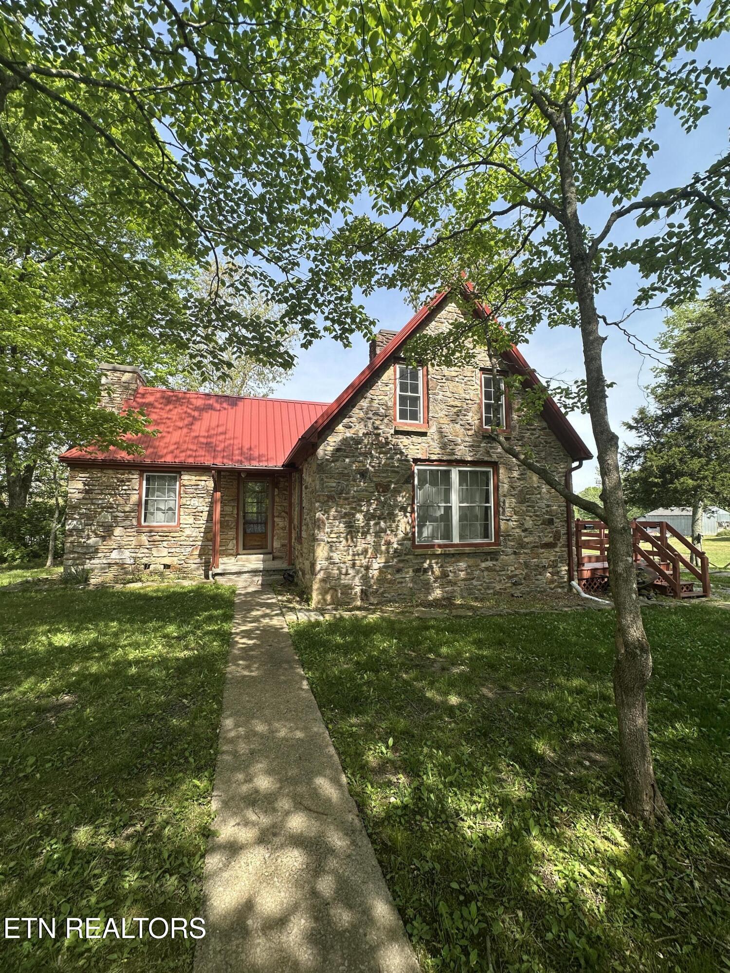 93 Pigeon Ridge Rd — photo