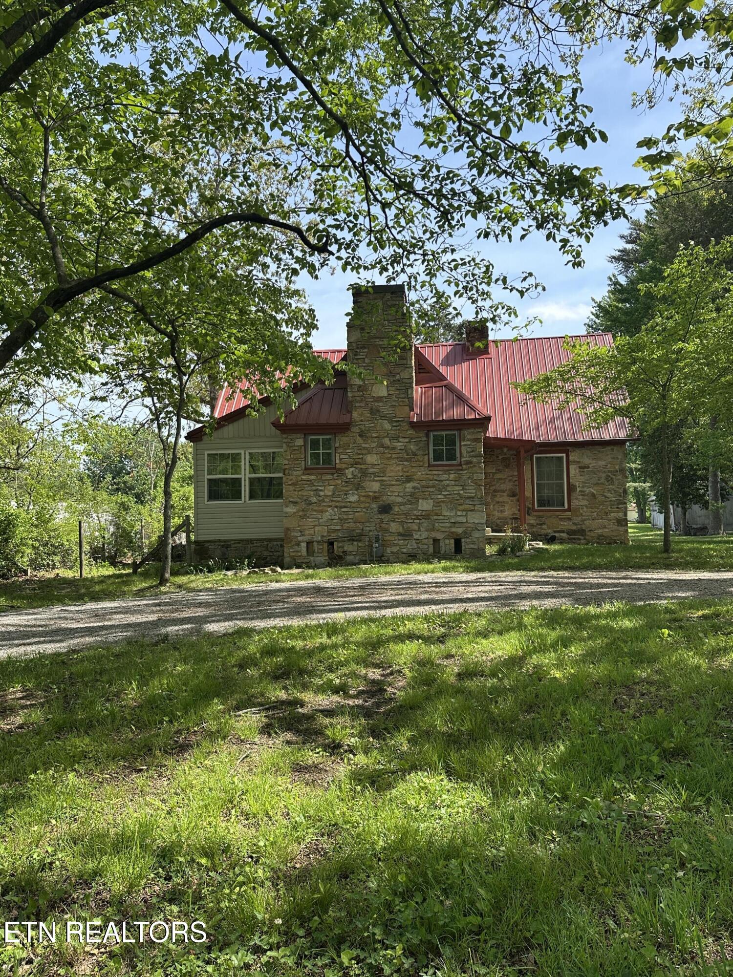 93 Pigeon Ridge Rd, Crossville, TN 38555 — photo 2