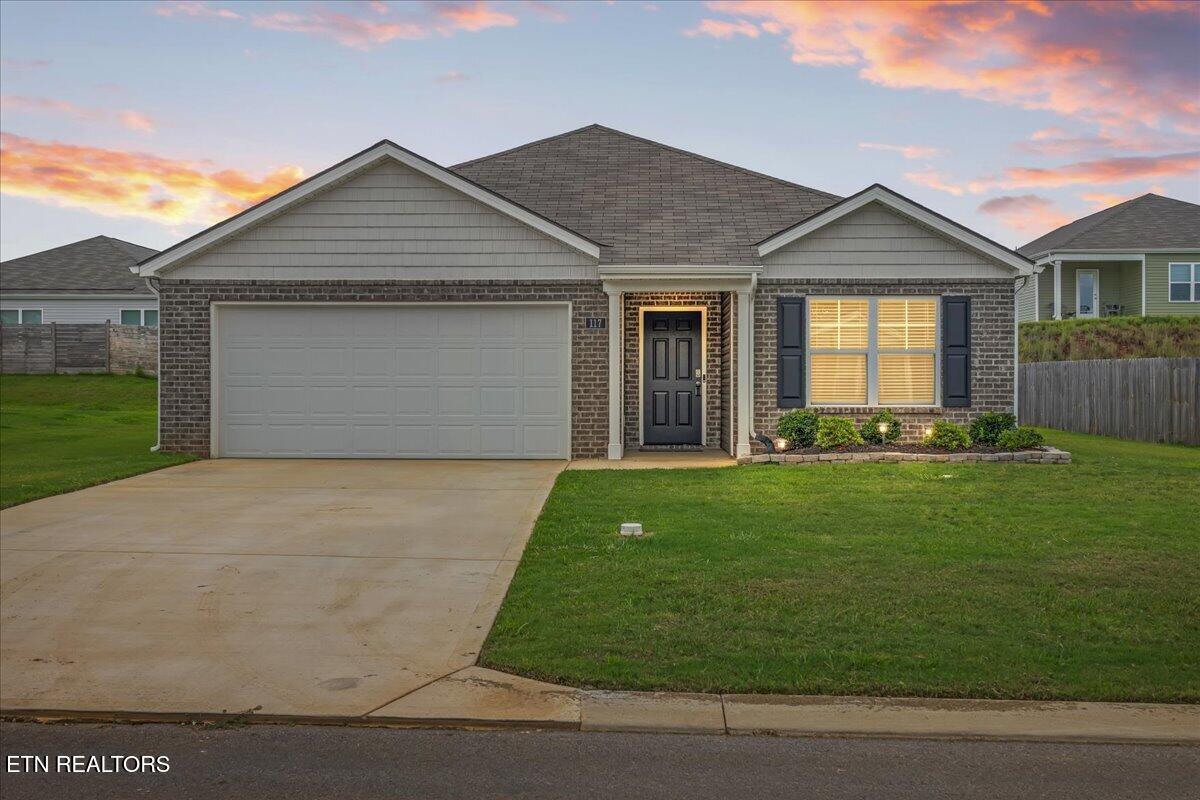 117 Crescent Circle — photo