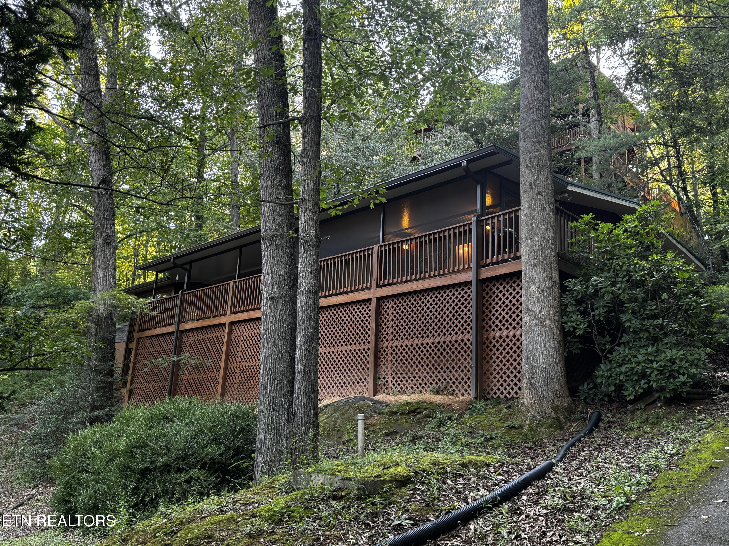 530 Parton Drive — photo
