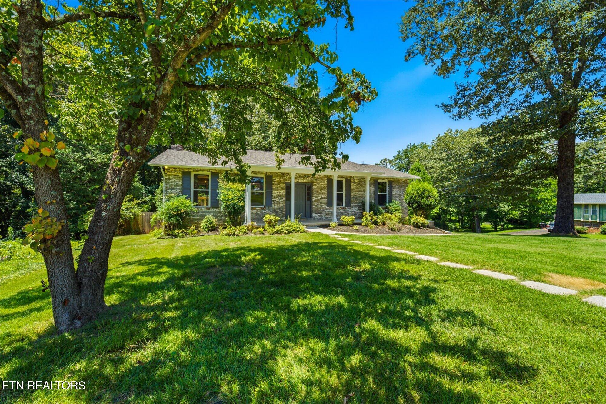 1016 Lovell View Circle — photo