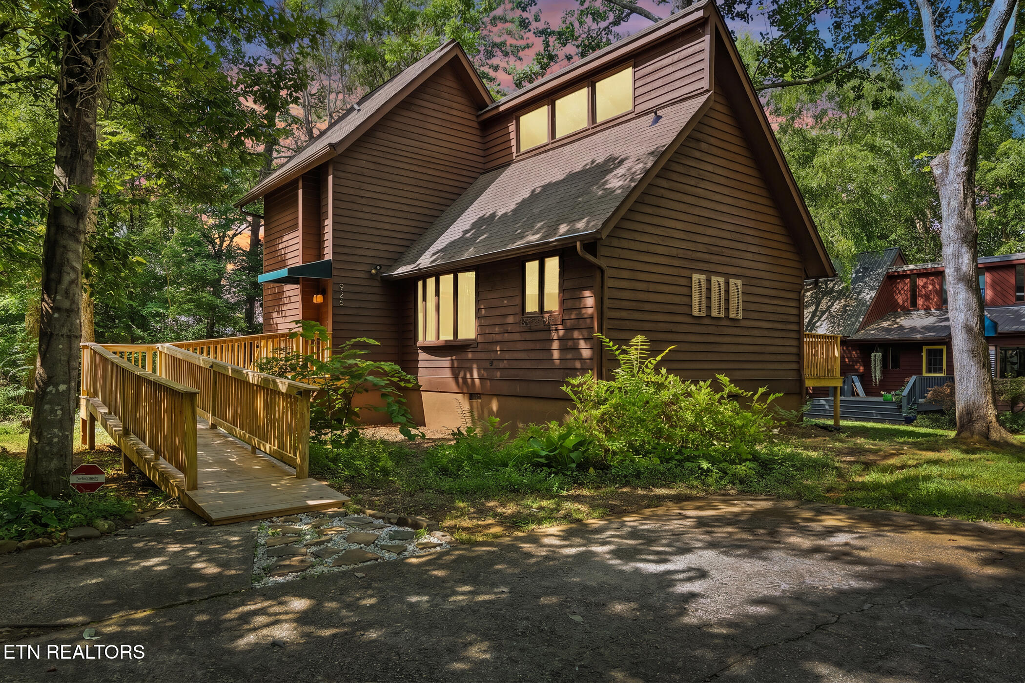 926 Wildwood Garden Drive — photo