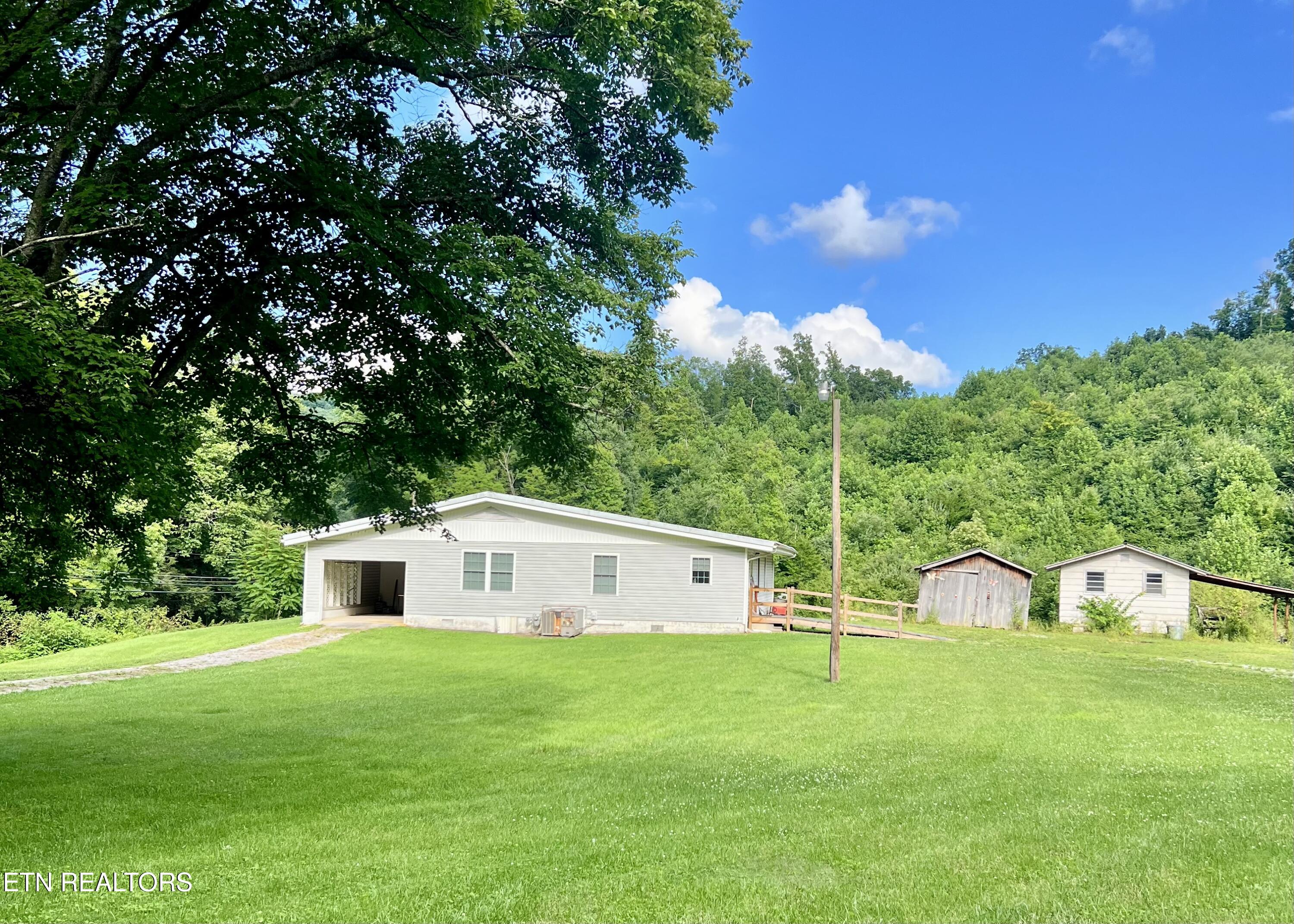 2750 Buffalo Rd, Oneida, TN 37841 — photo 3