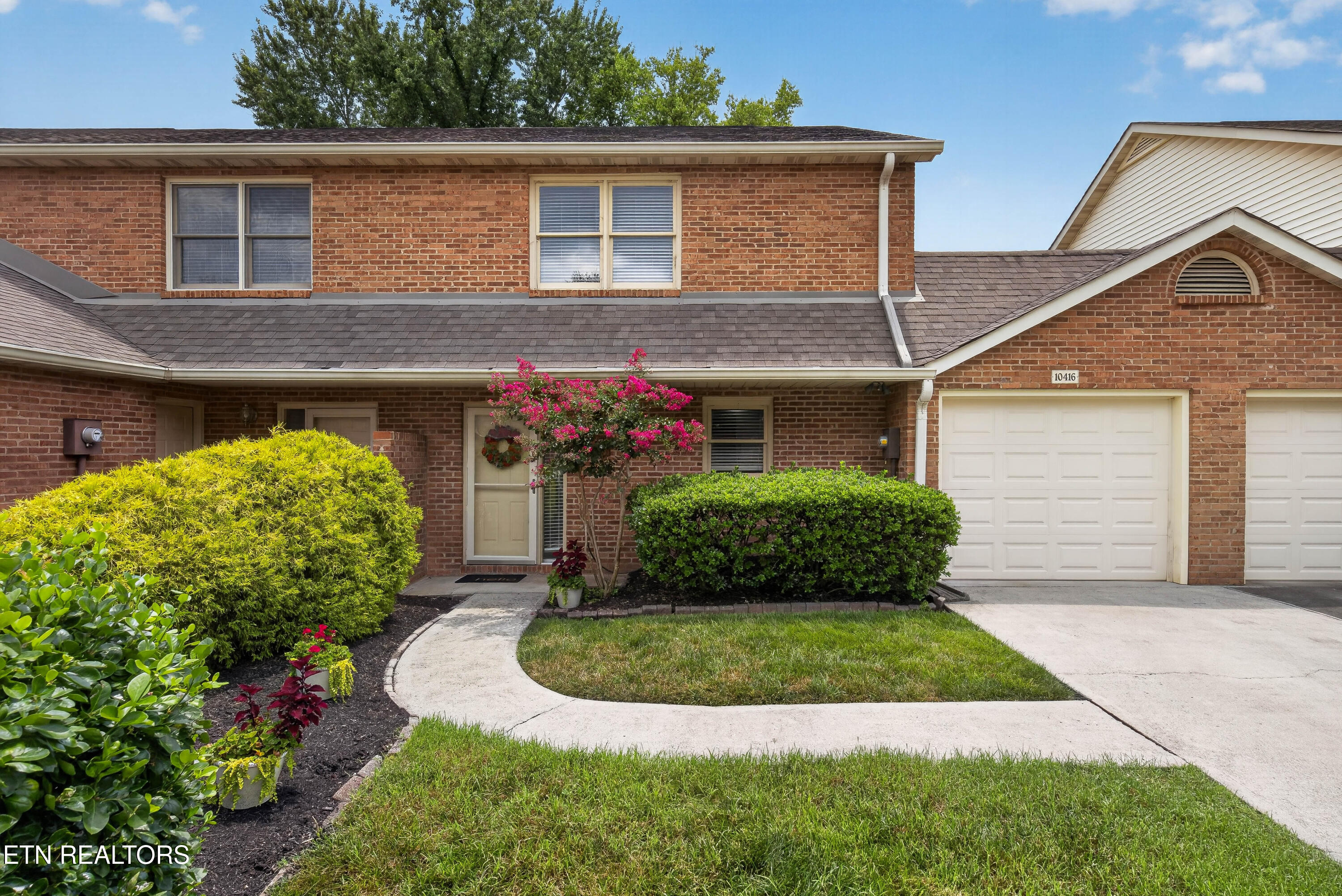 10416 Ravenbrook Lane — photo
