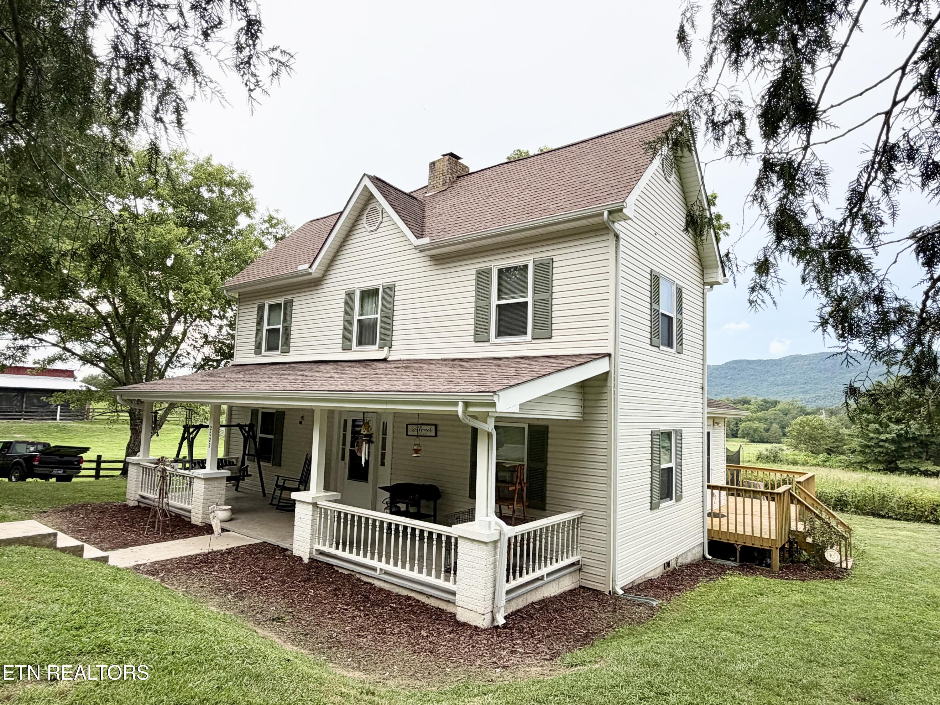 2022 Back Valley Rd, Speedwell, TN 37870 — photo 2
