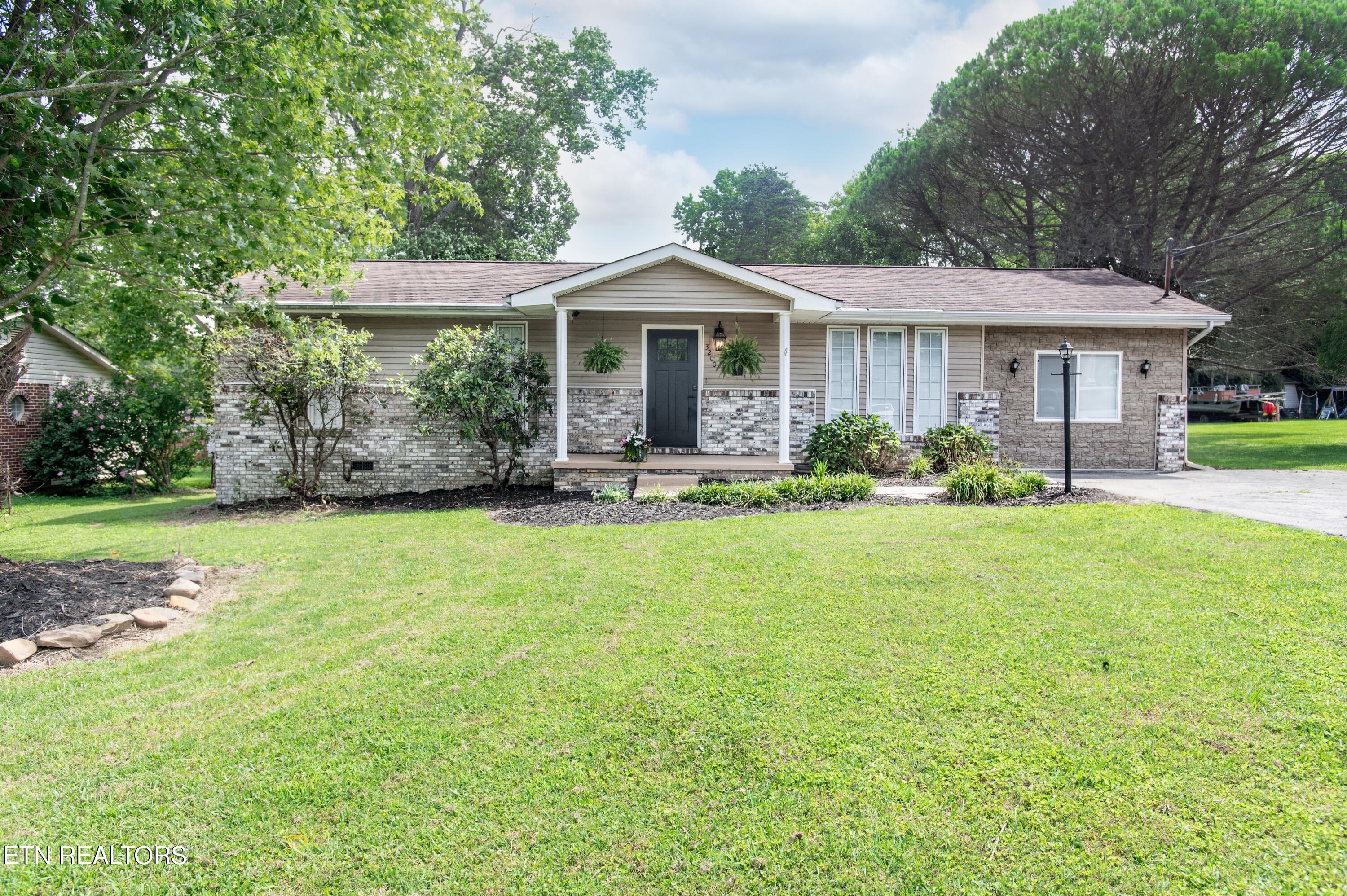 3200 Cross Valley Rd — photo