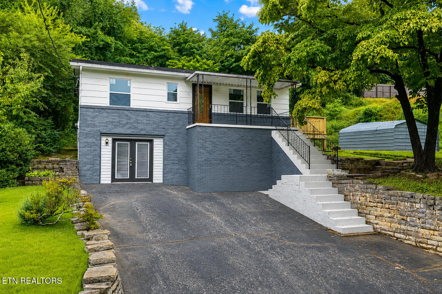 2511 Davenport Rd — photo