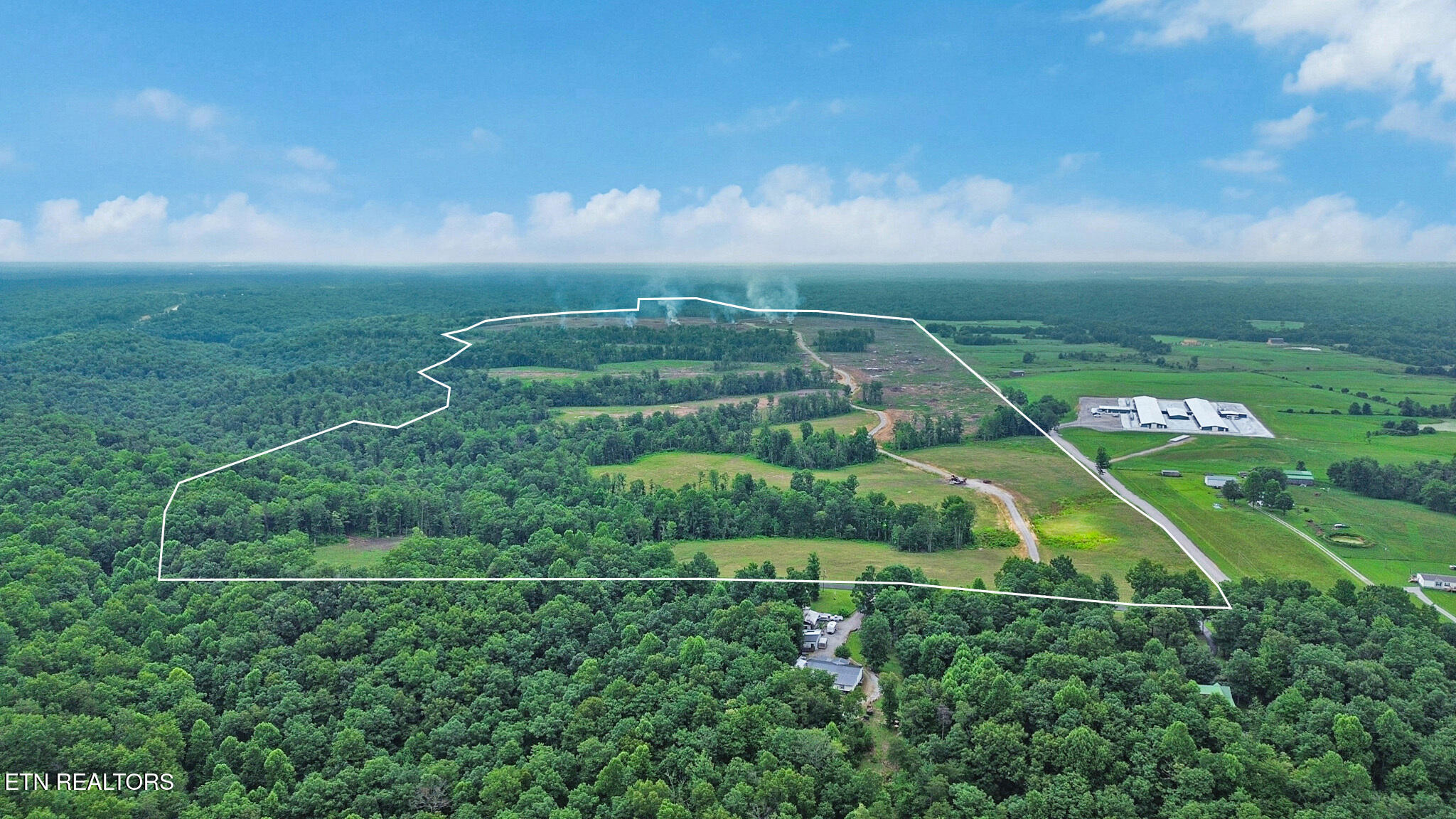 Dripping Springs Rd, Monterey, TN 38574