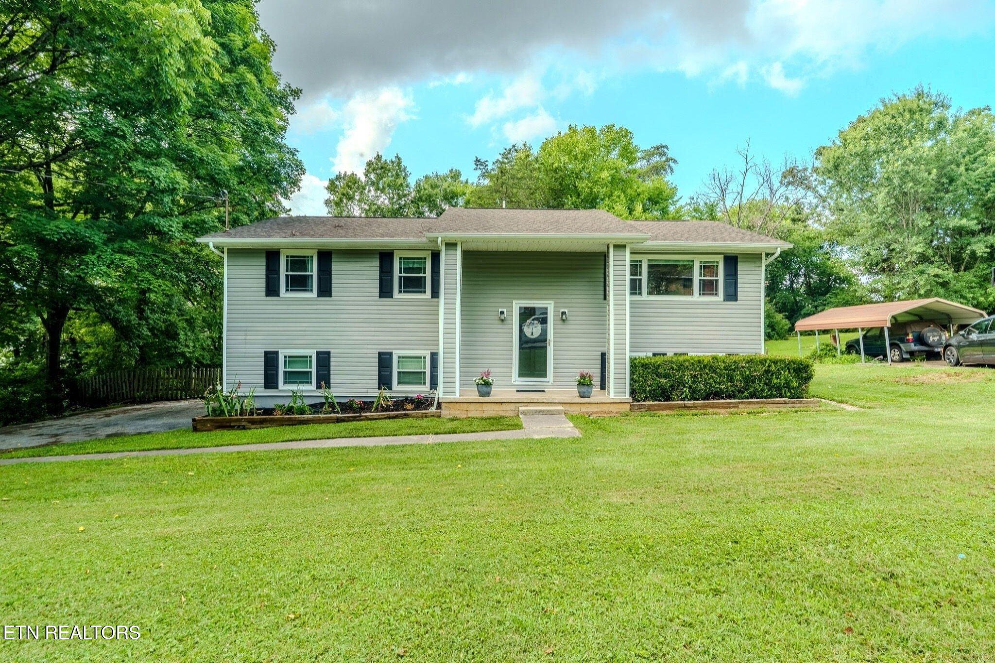 10809 Ashford Drive — photo