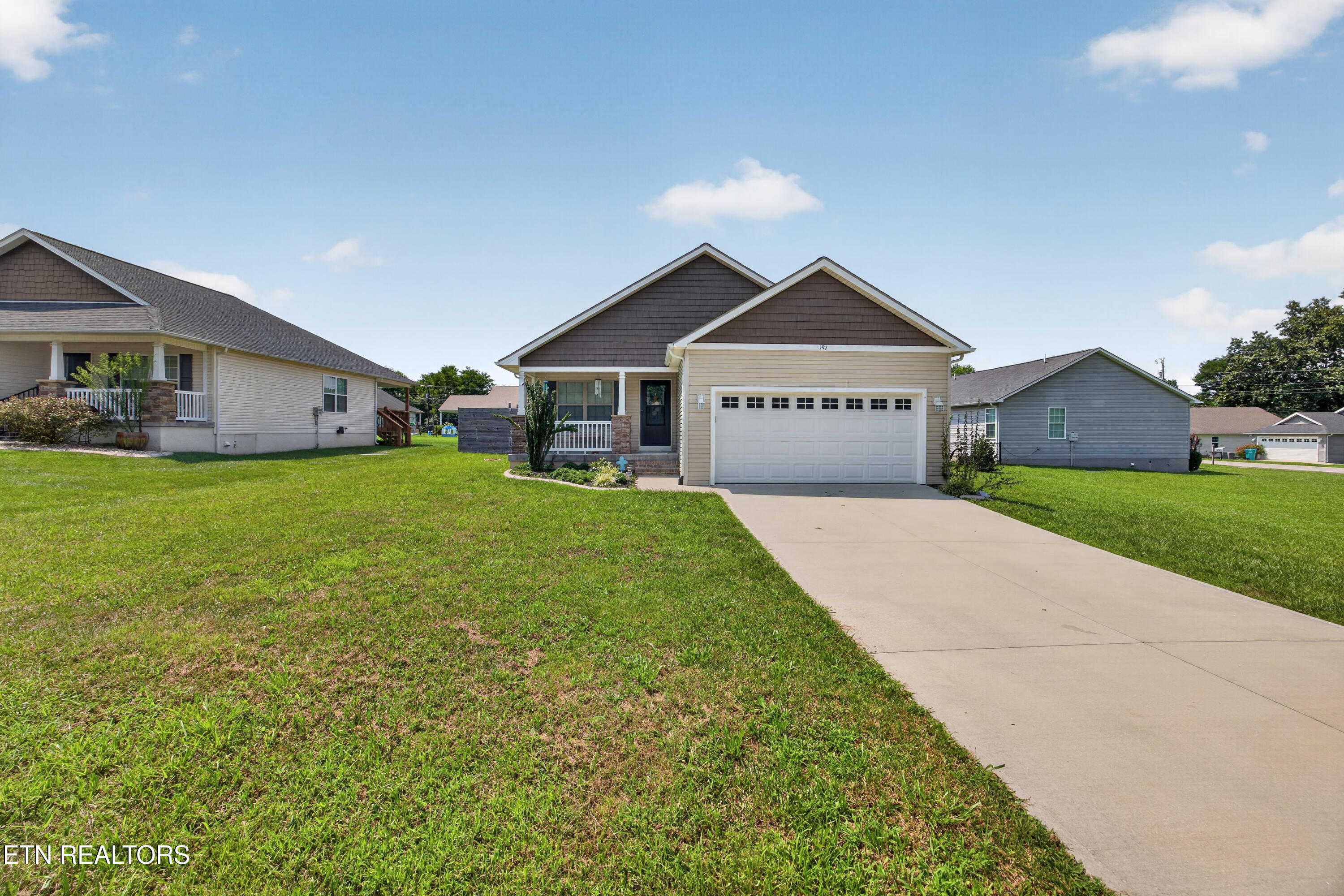 197 Panther Valley Rd — photo