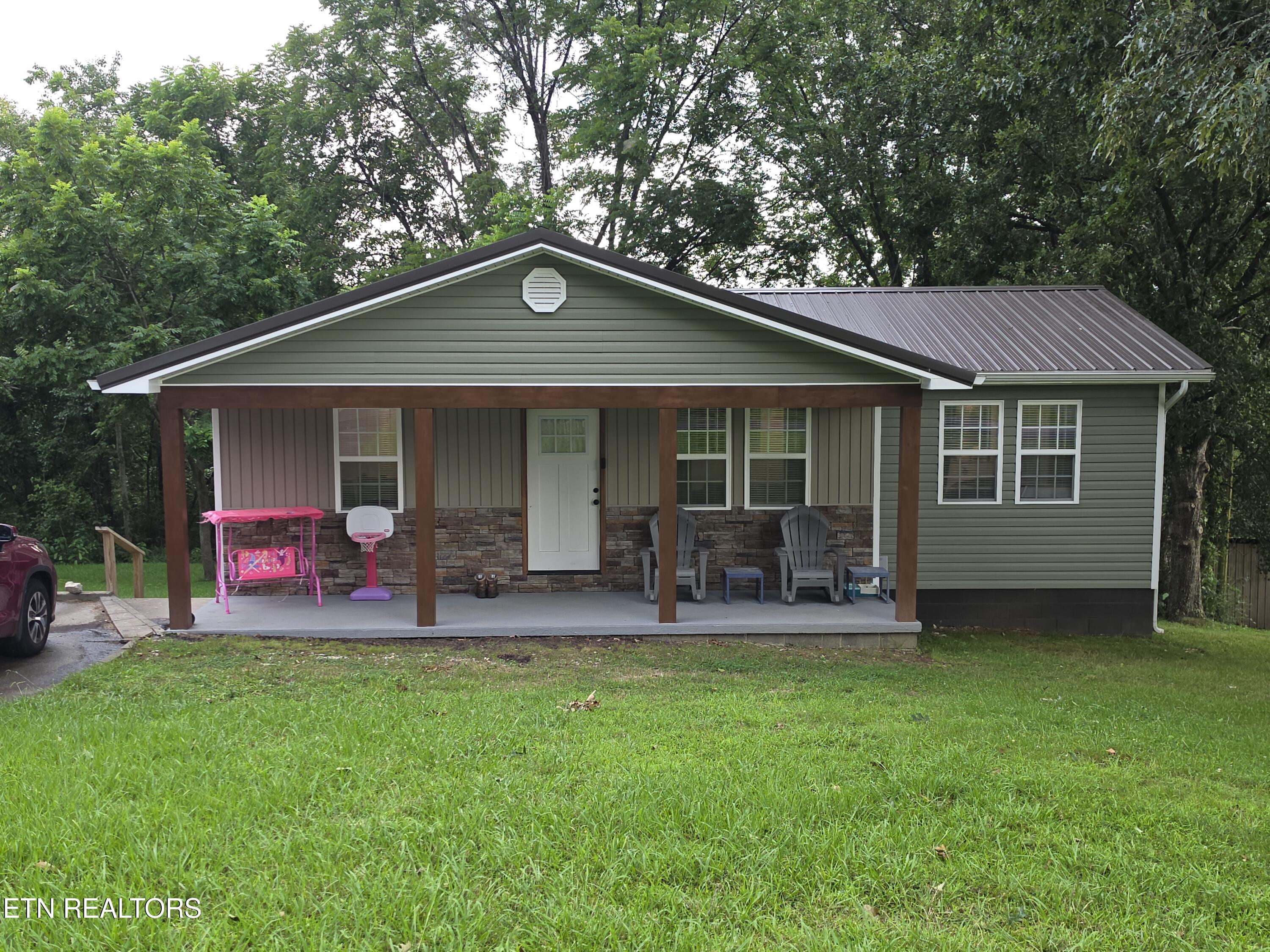 144 Stratford Rd — photo