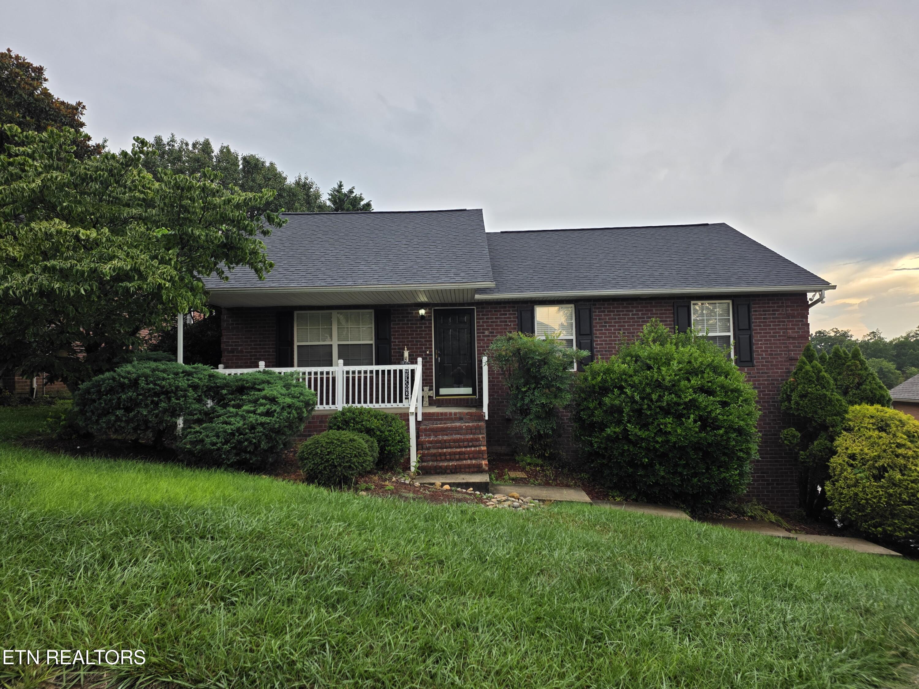 7009 Wrens Creek Lane — photo