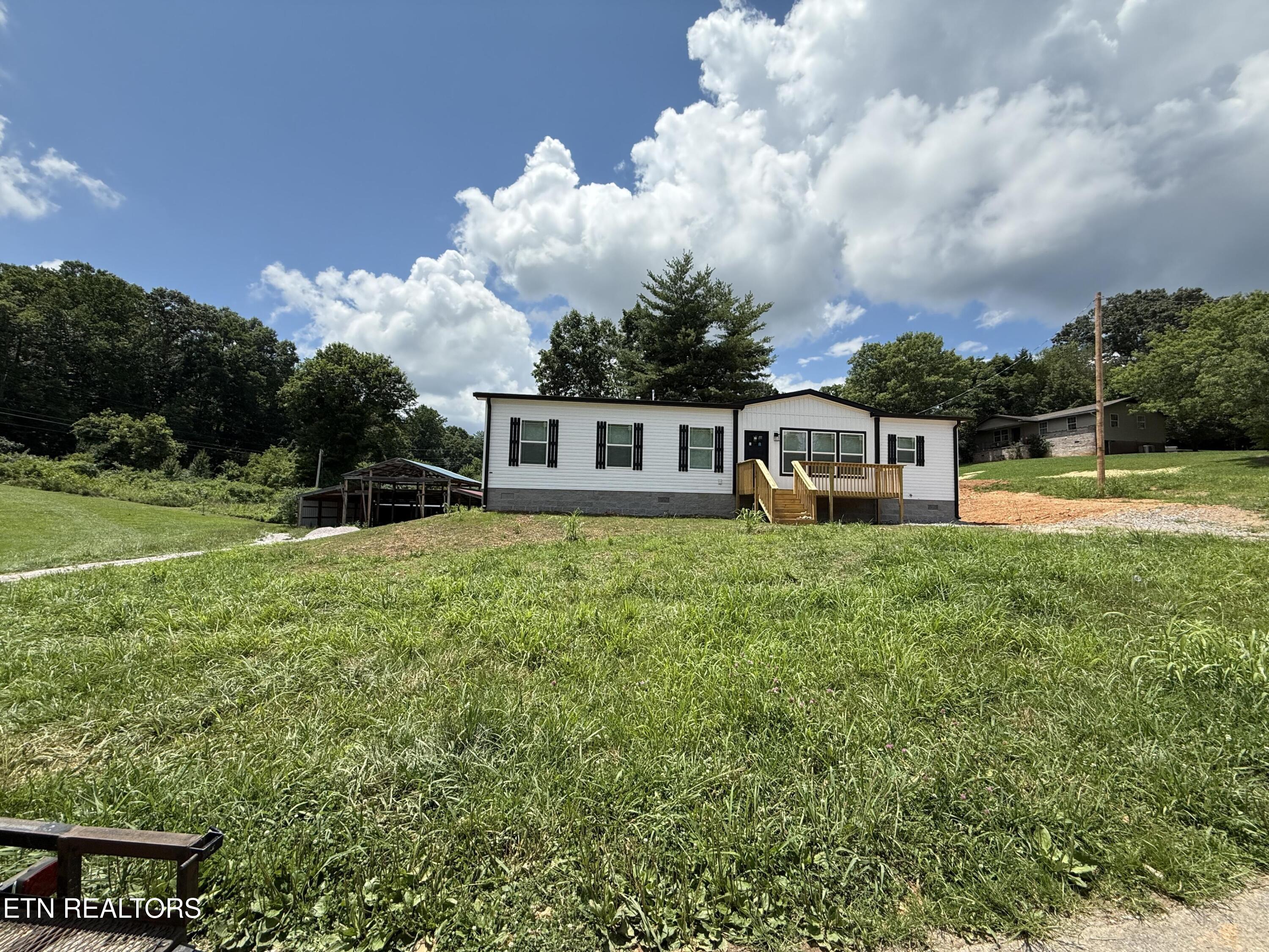 705 Robin Drive — photo