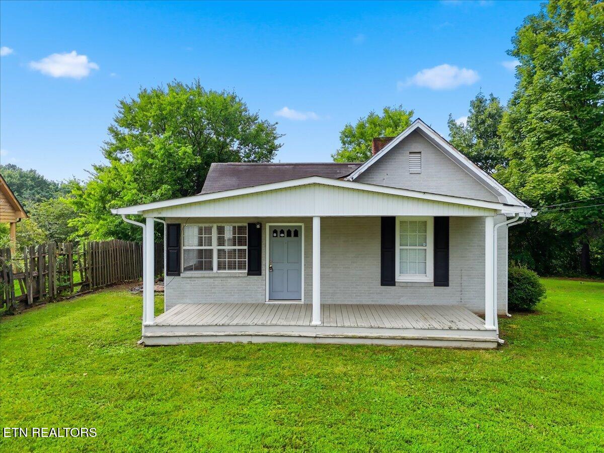 1201 McFarland St — photo
