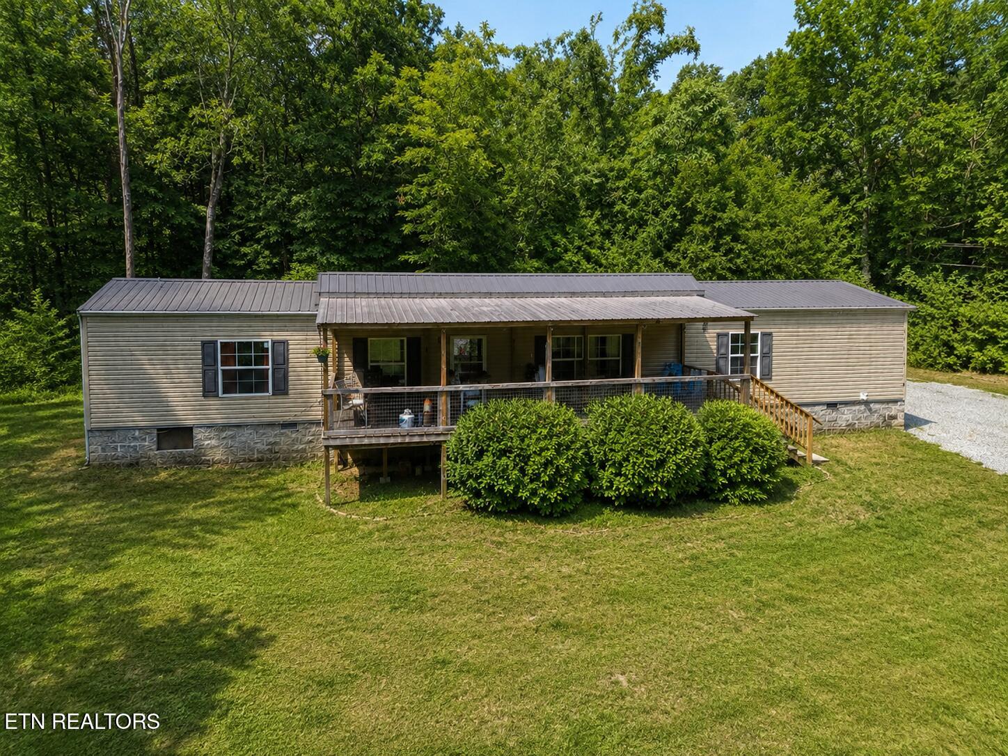 118 Skyline Drive — photo