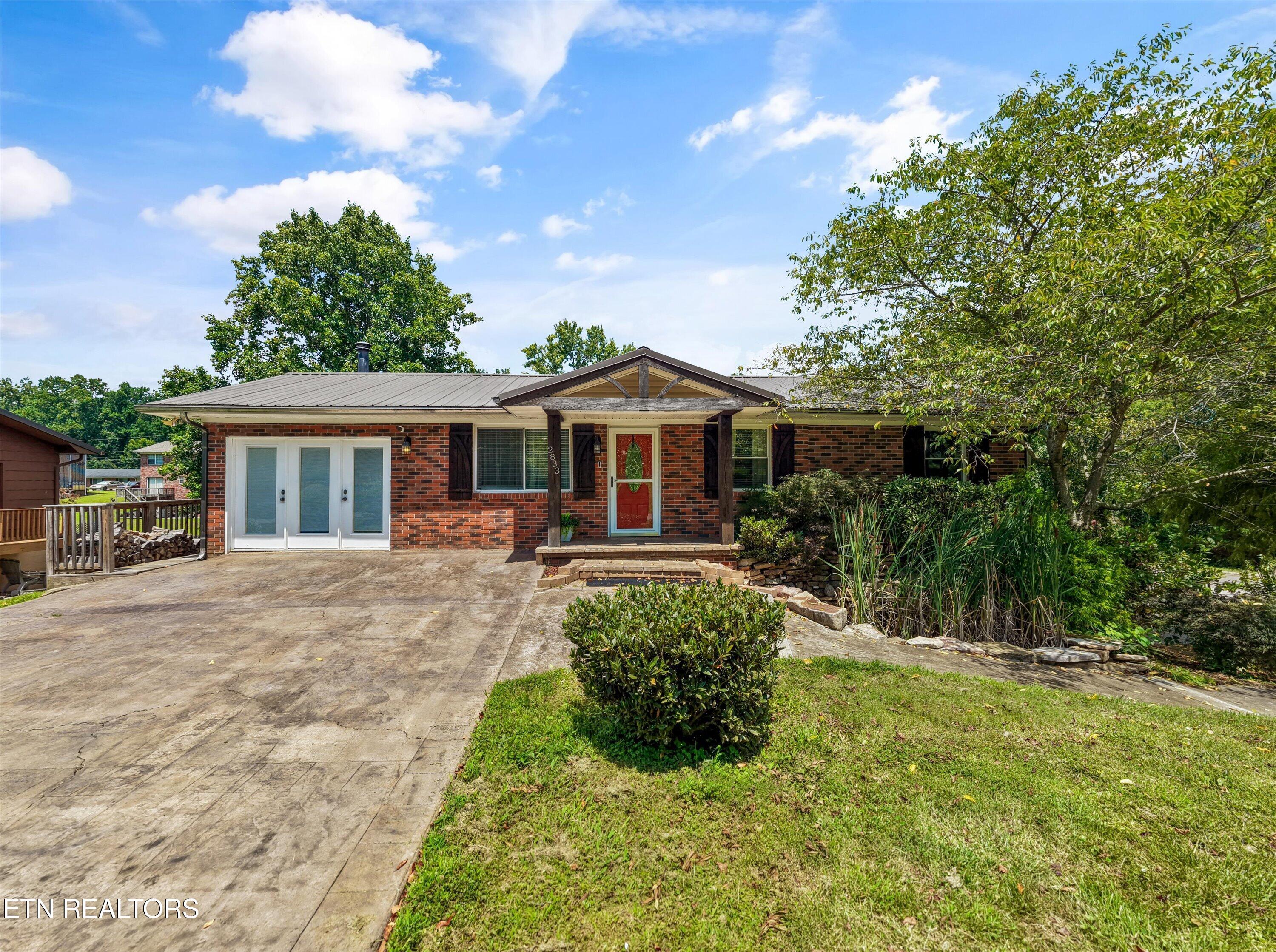 2833 Ithaca Drive — photo