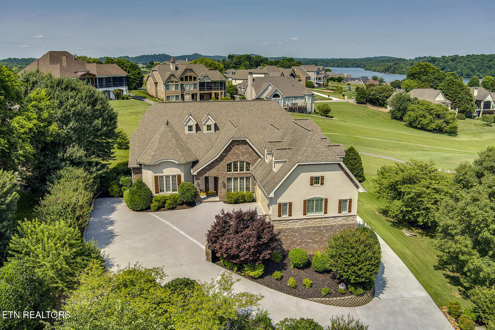 117 Black Hawk Drive — photo