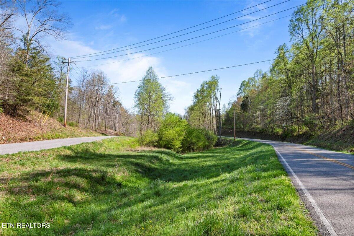 Rainbow View Rd, LaFollette, TN 37766 — photo 2