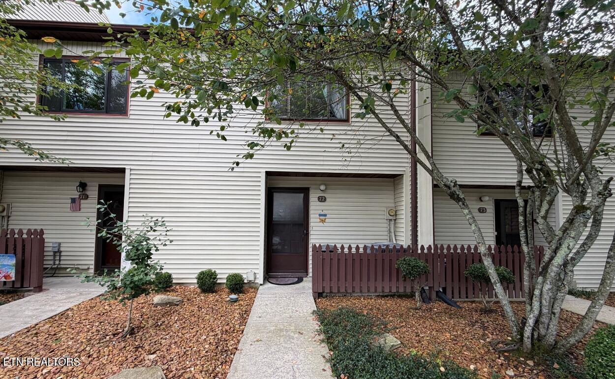 72 Wilshire Heights Drive — photo