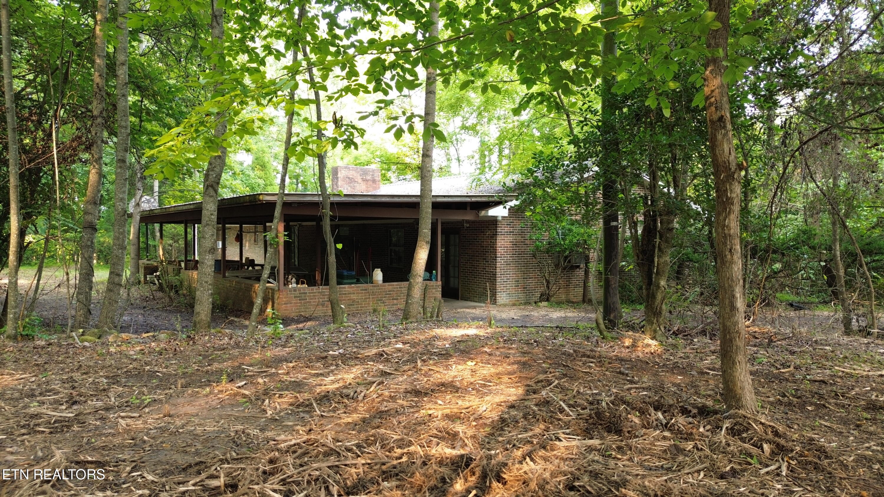 276 Oak Drive — photo