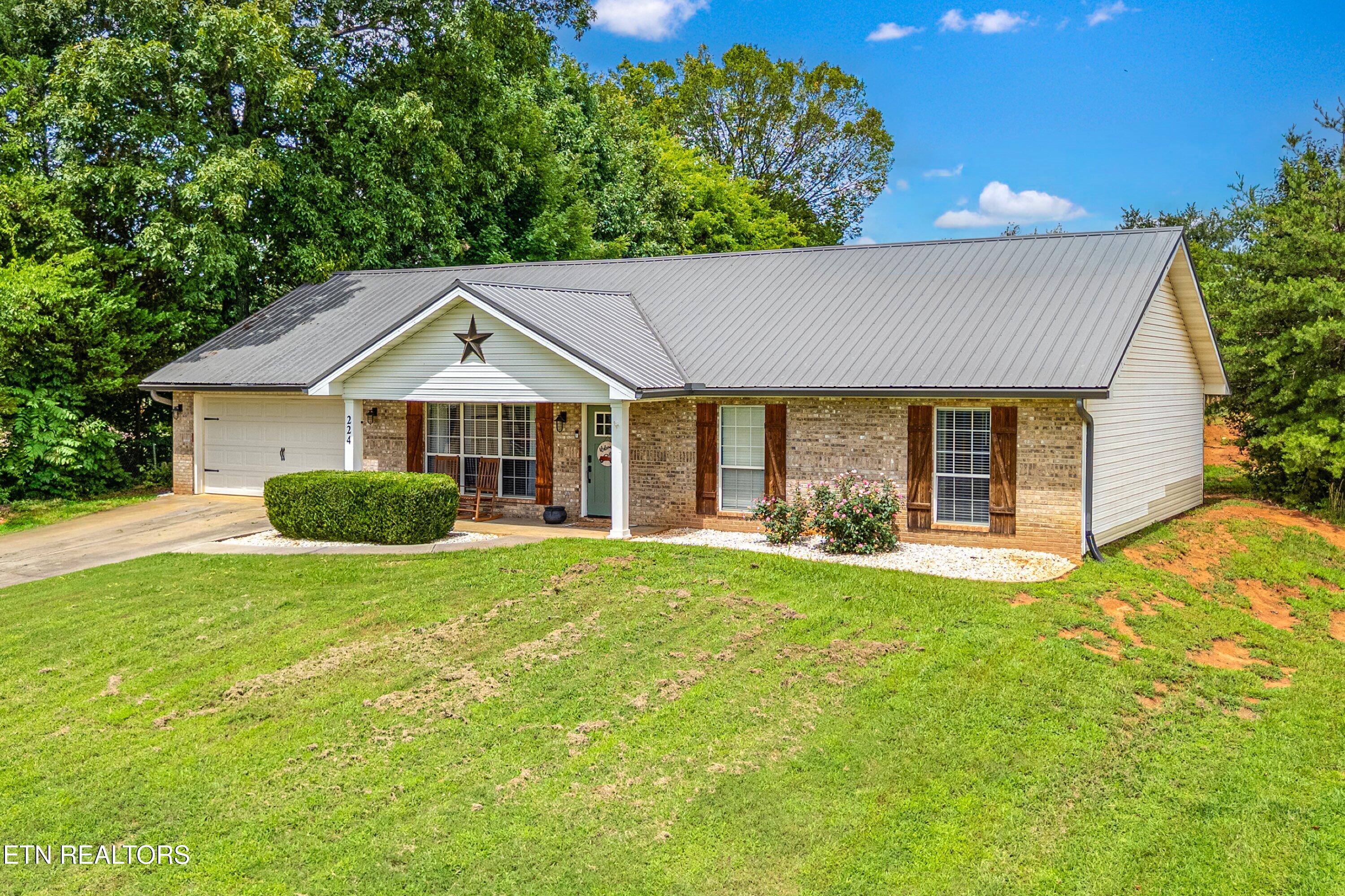 224 Old Clover Hill Rd — photo