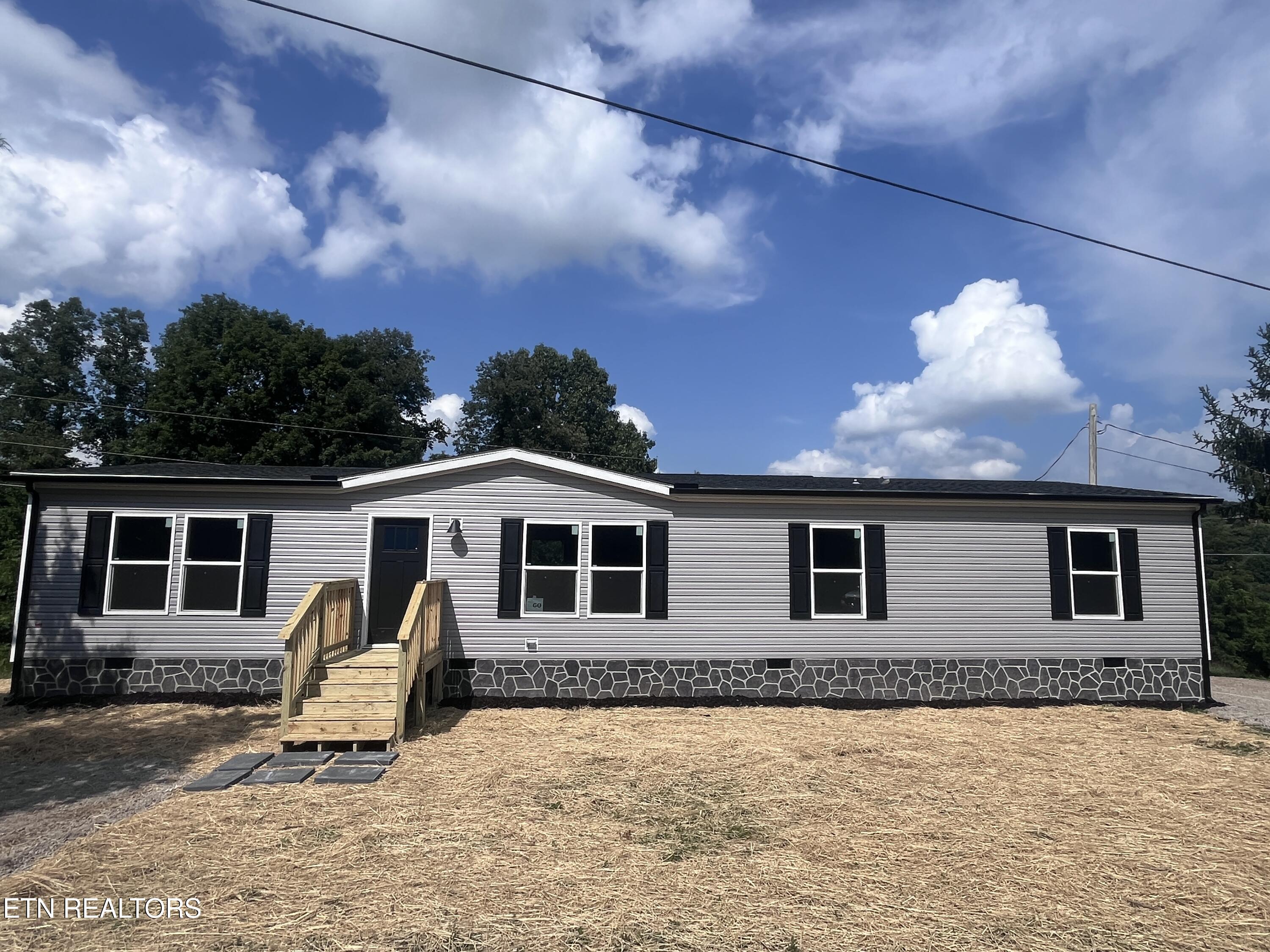 152 Sunset Hills Lane — photo