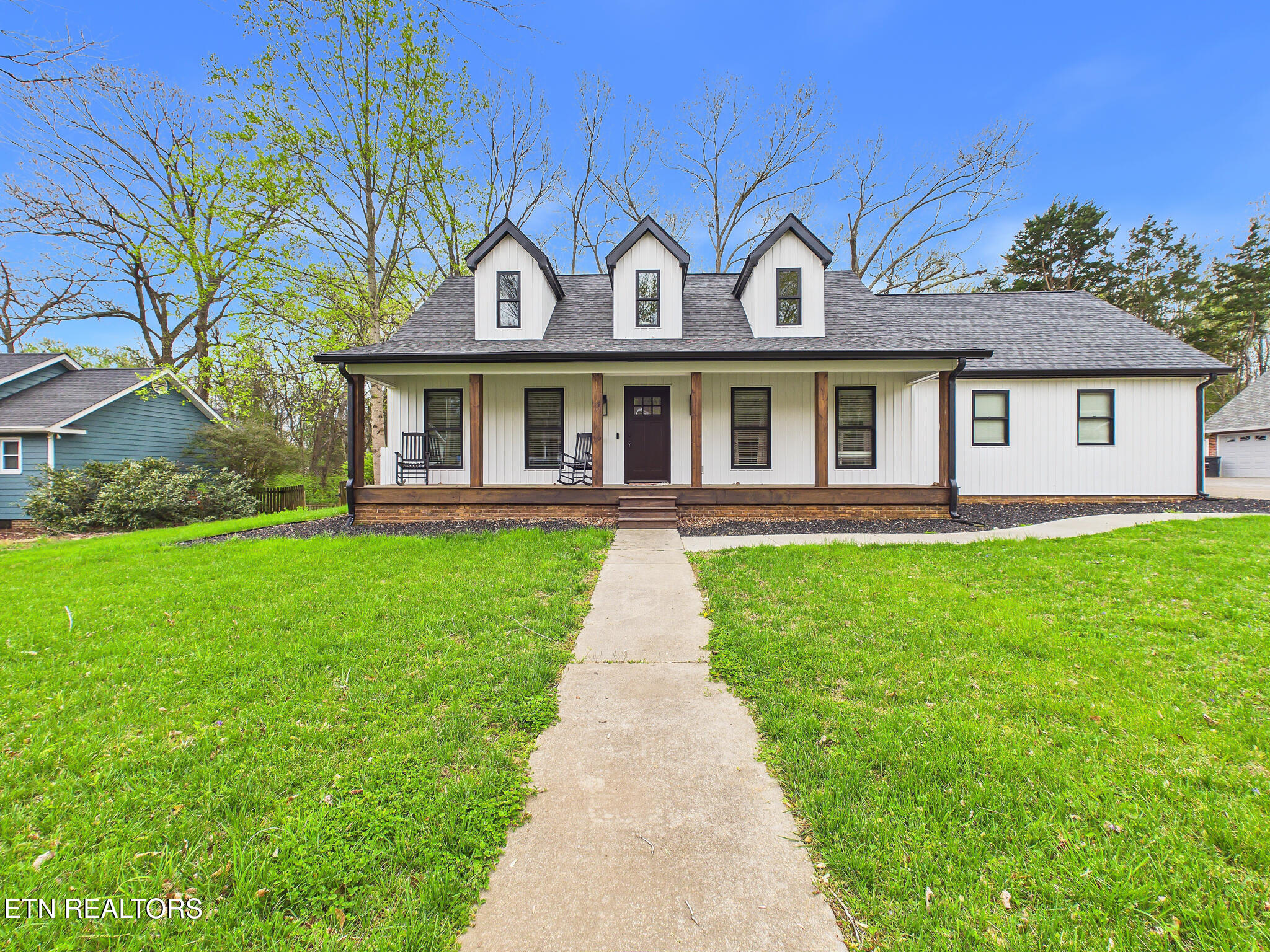 1313 English Lane — photo