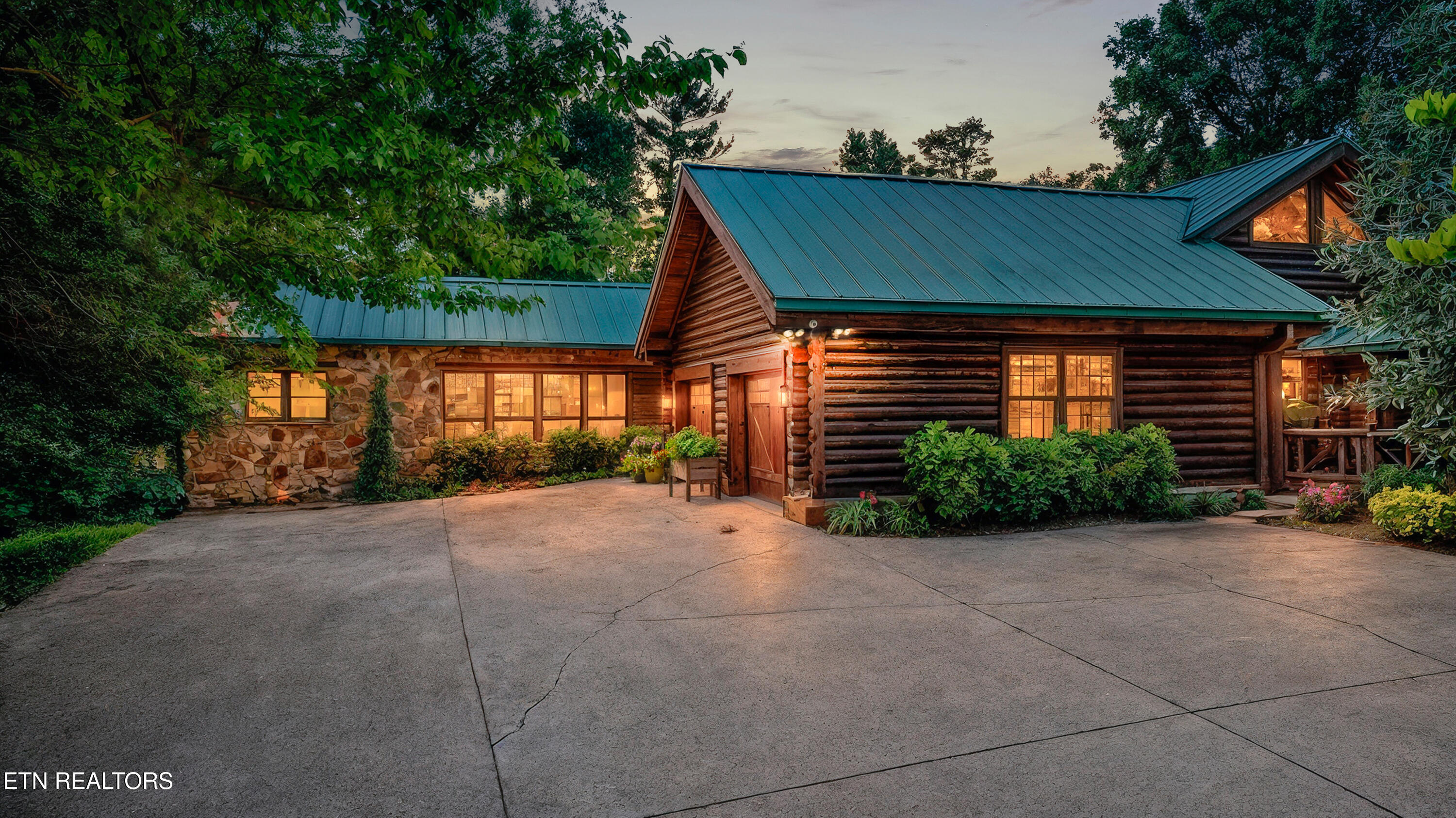 524 Laurel Rd, Townsend, TN 37882 — photo 3