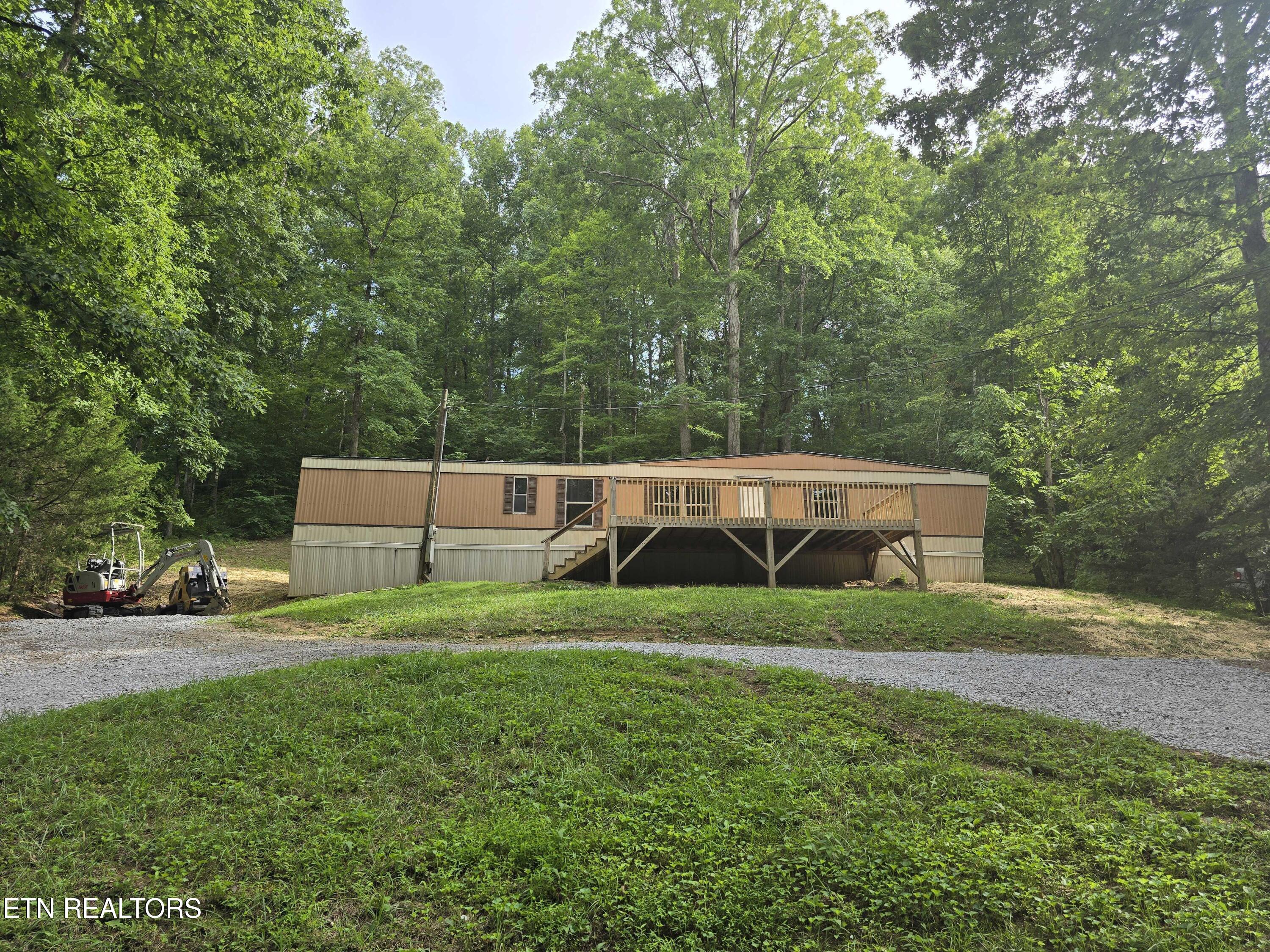 743 Fairgarden Circle — photo