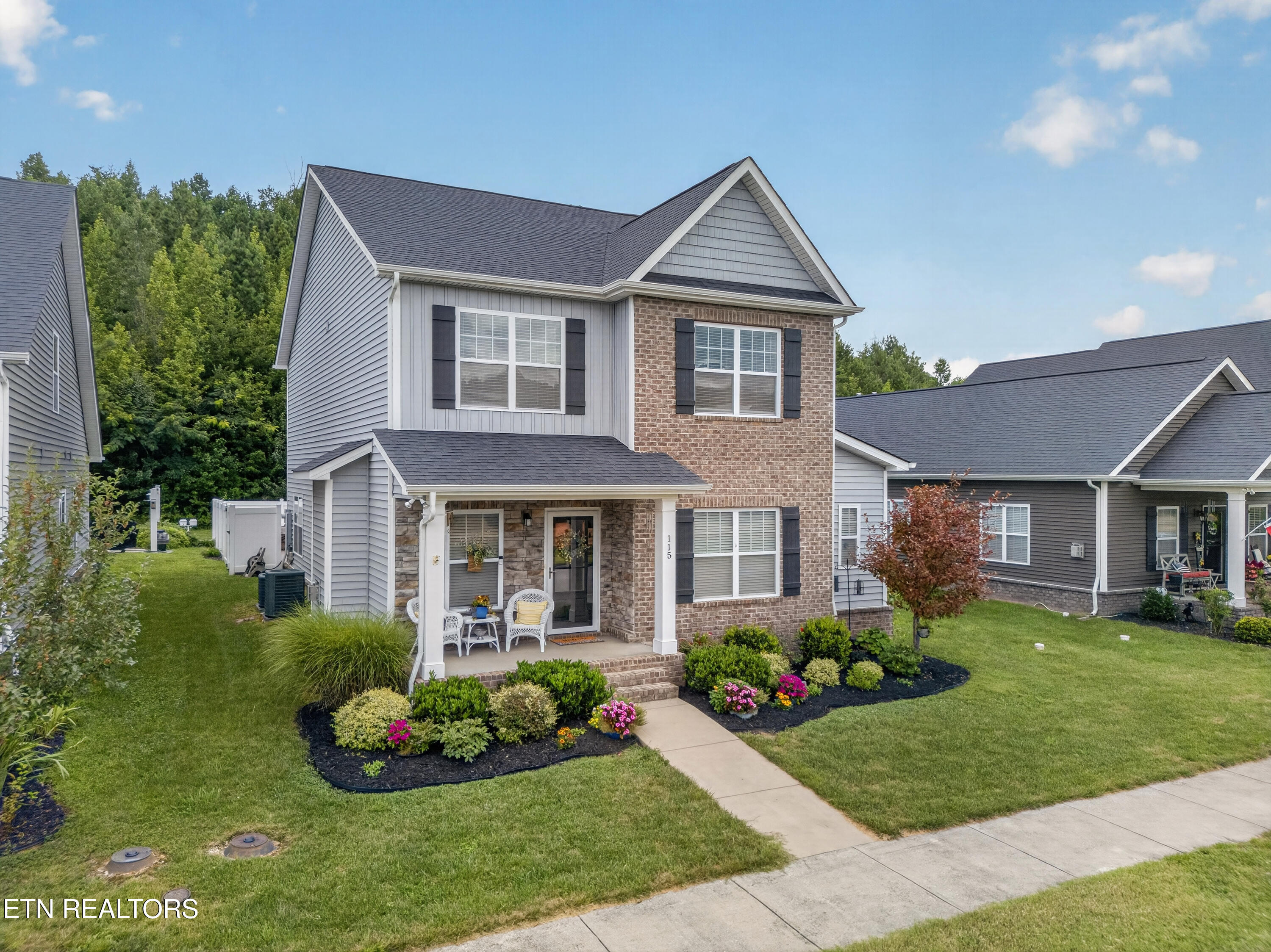 115 W Rarity Ridge Pkwy, Oak Ridge, TN 37830 — photo 2