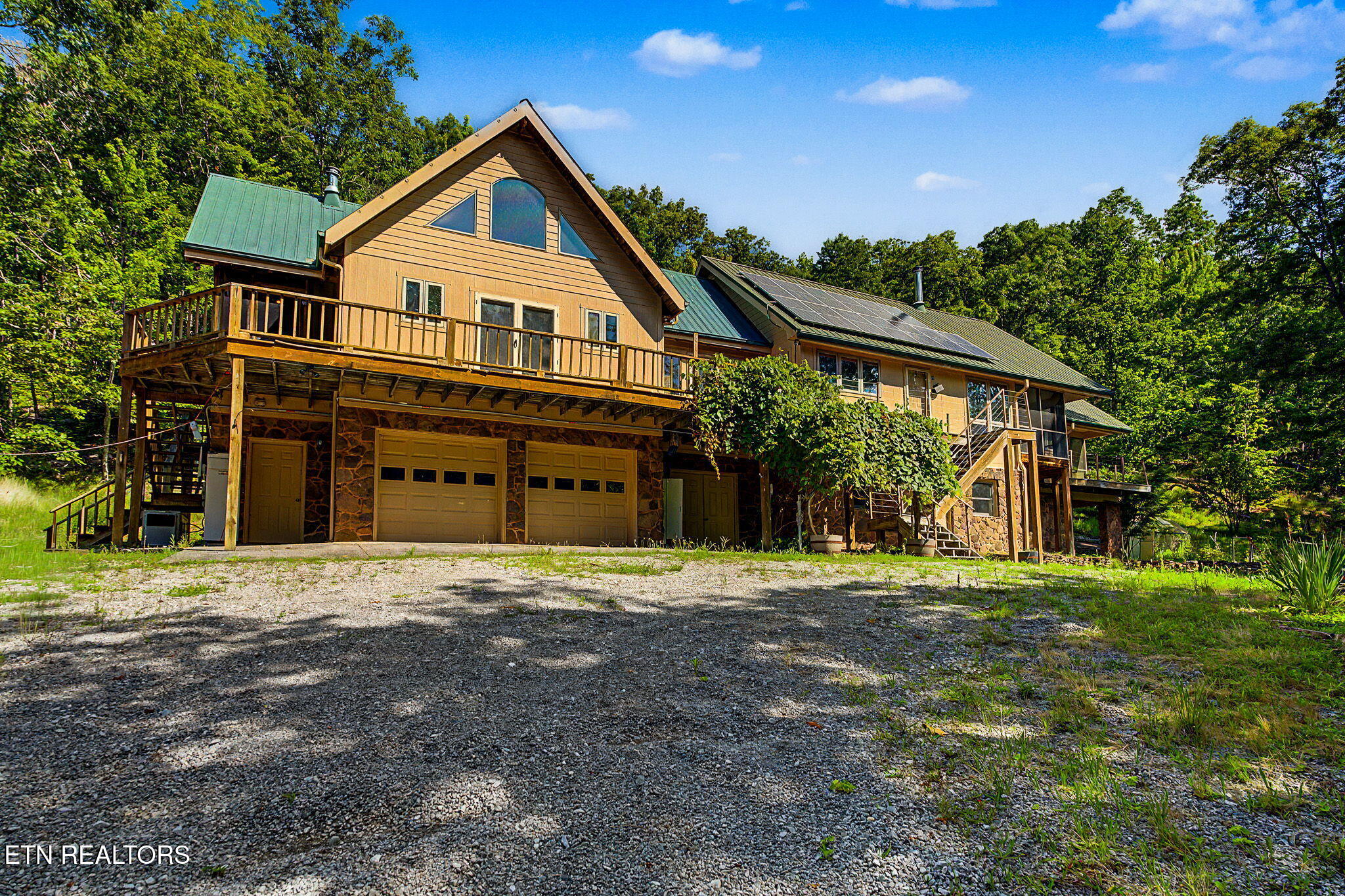 1231 Vardy Blackwater Rd — photo