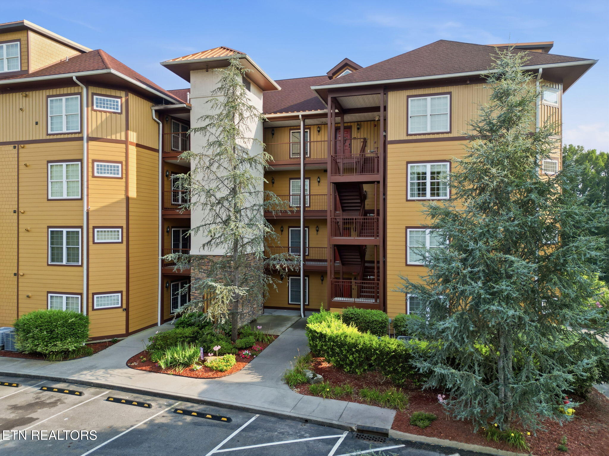 527 River Place Way 518 — photo