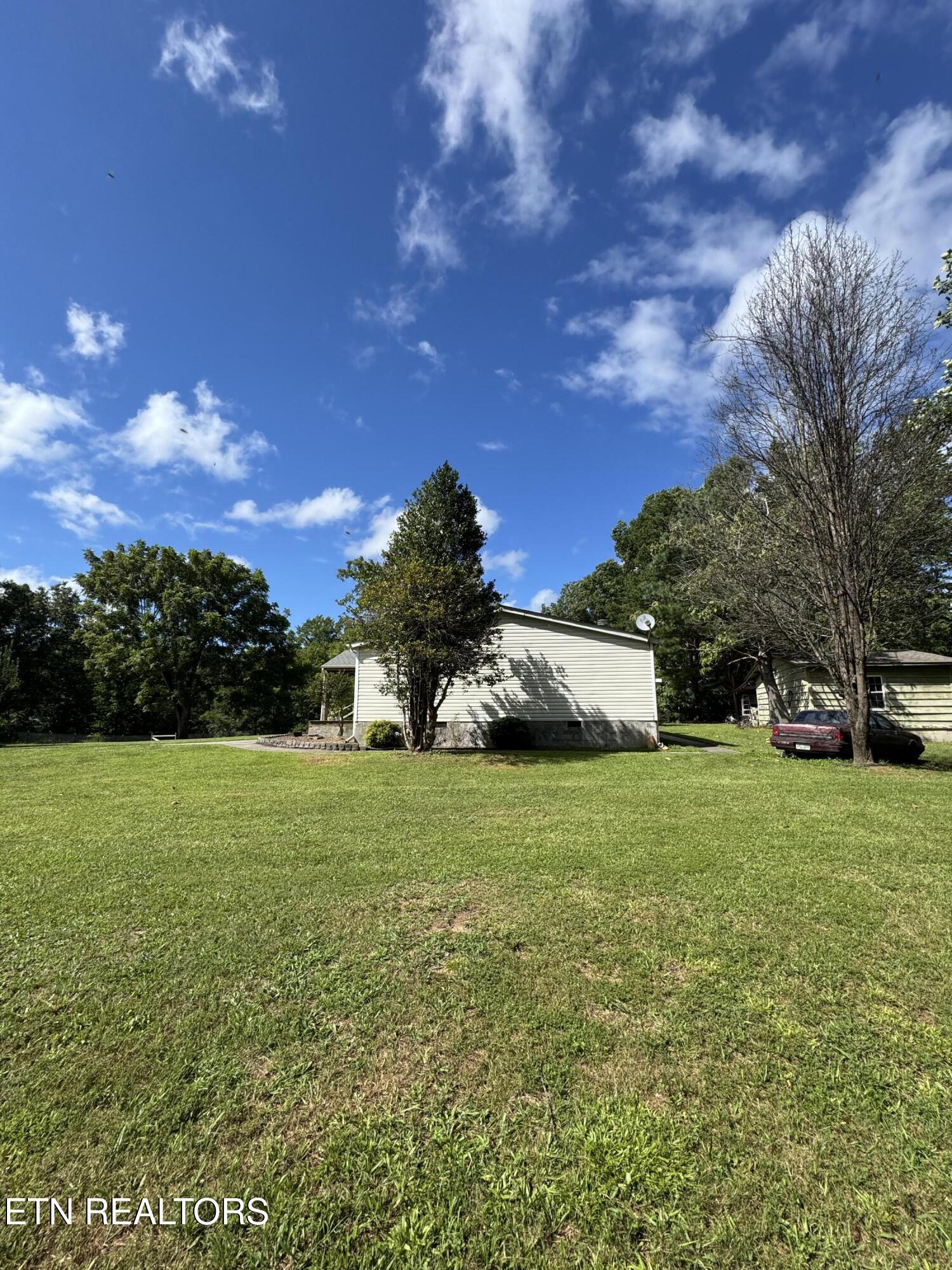 3636 Big Ridge Rd, Oneida, TN 37841 — photo 2
