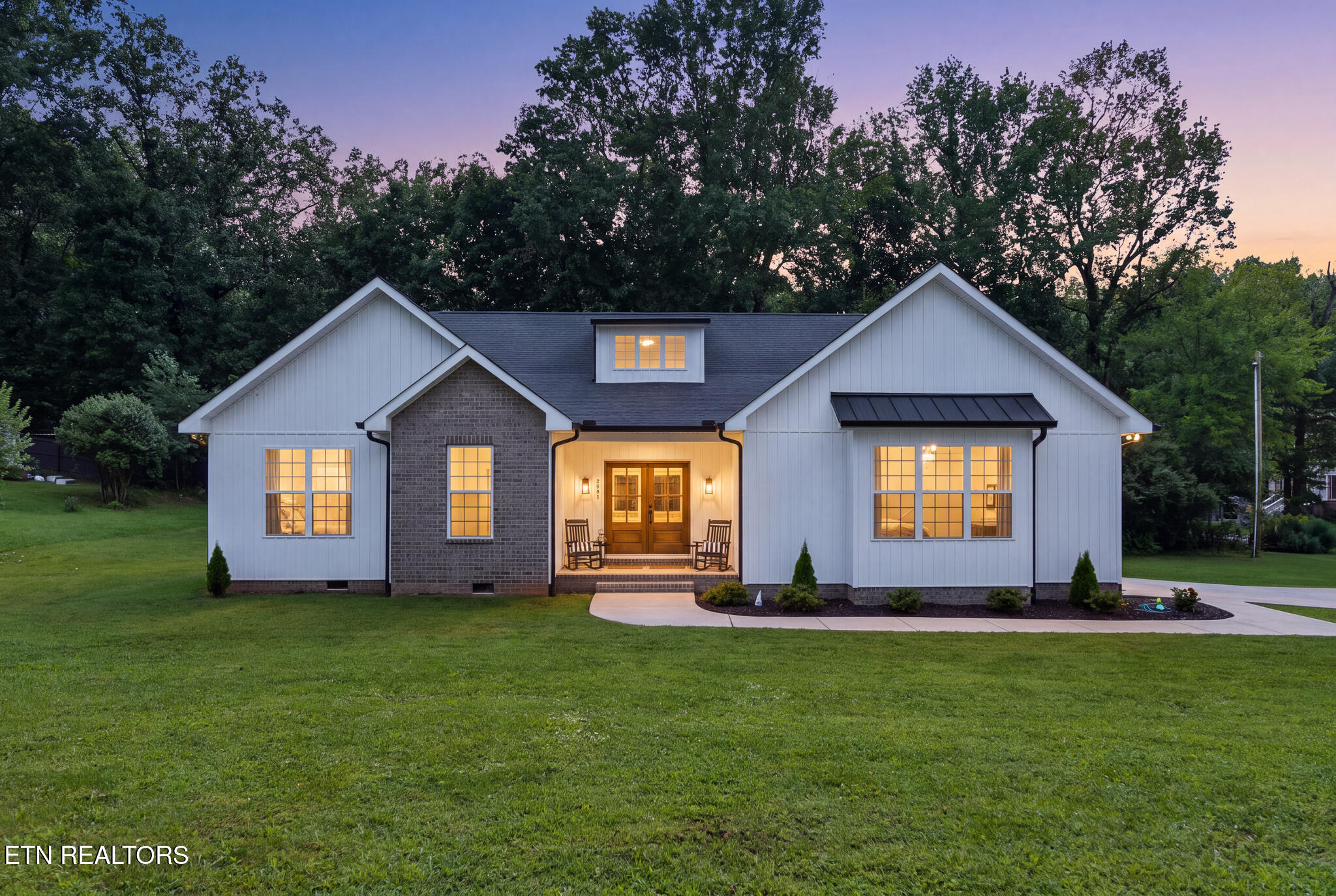 Home in Athens, TN 37303 — photo 2