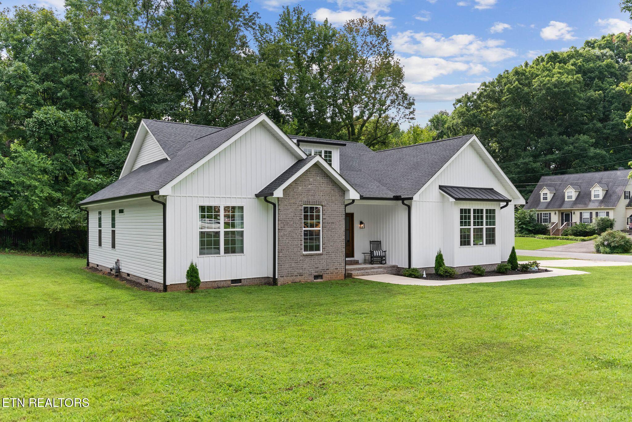 Home in Athens, TN 37303 — photo 3
