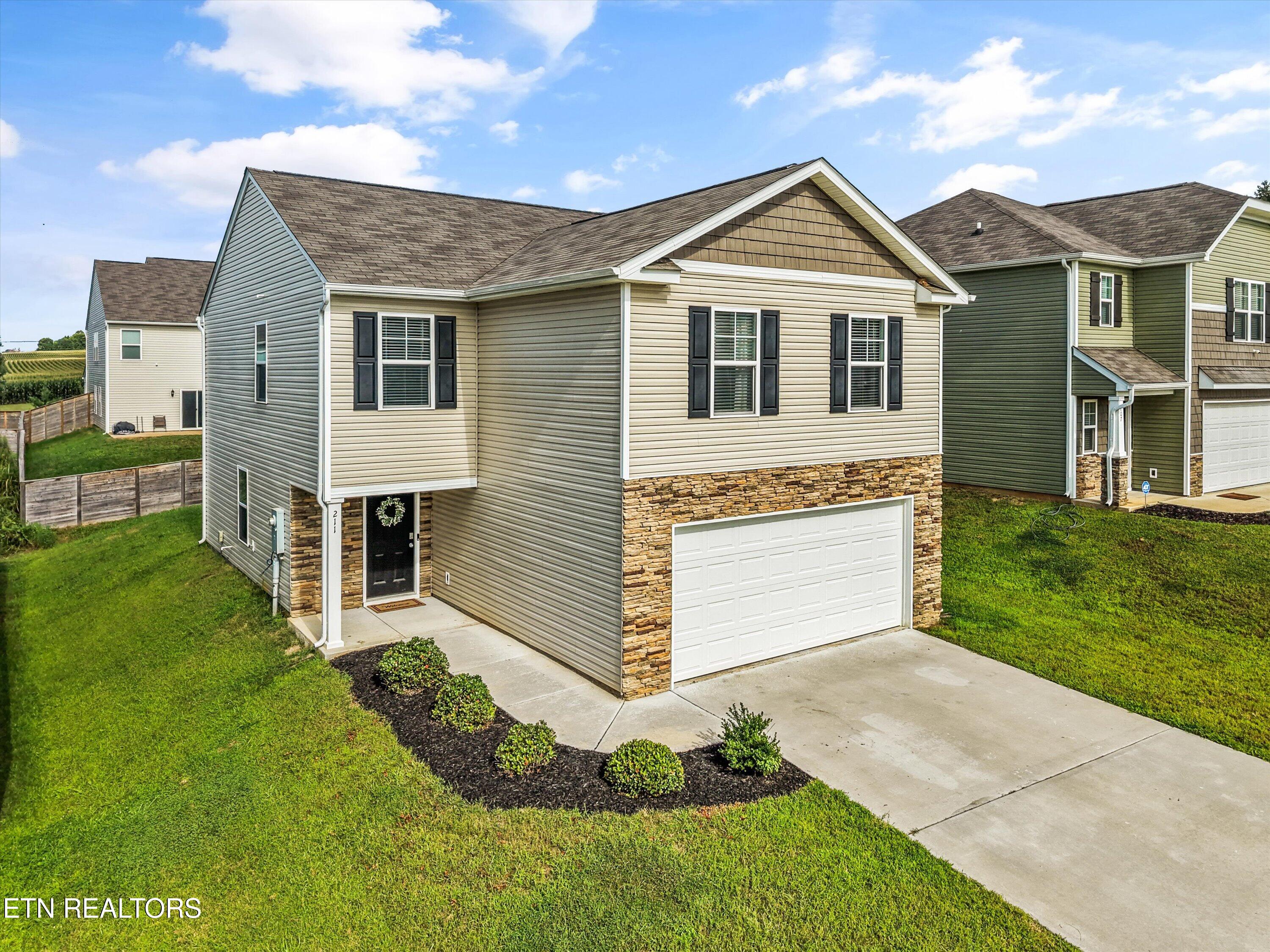 211 Belle Court — photo