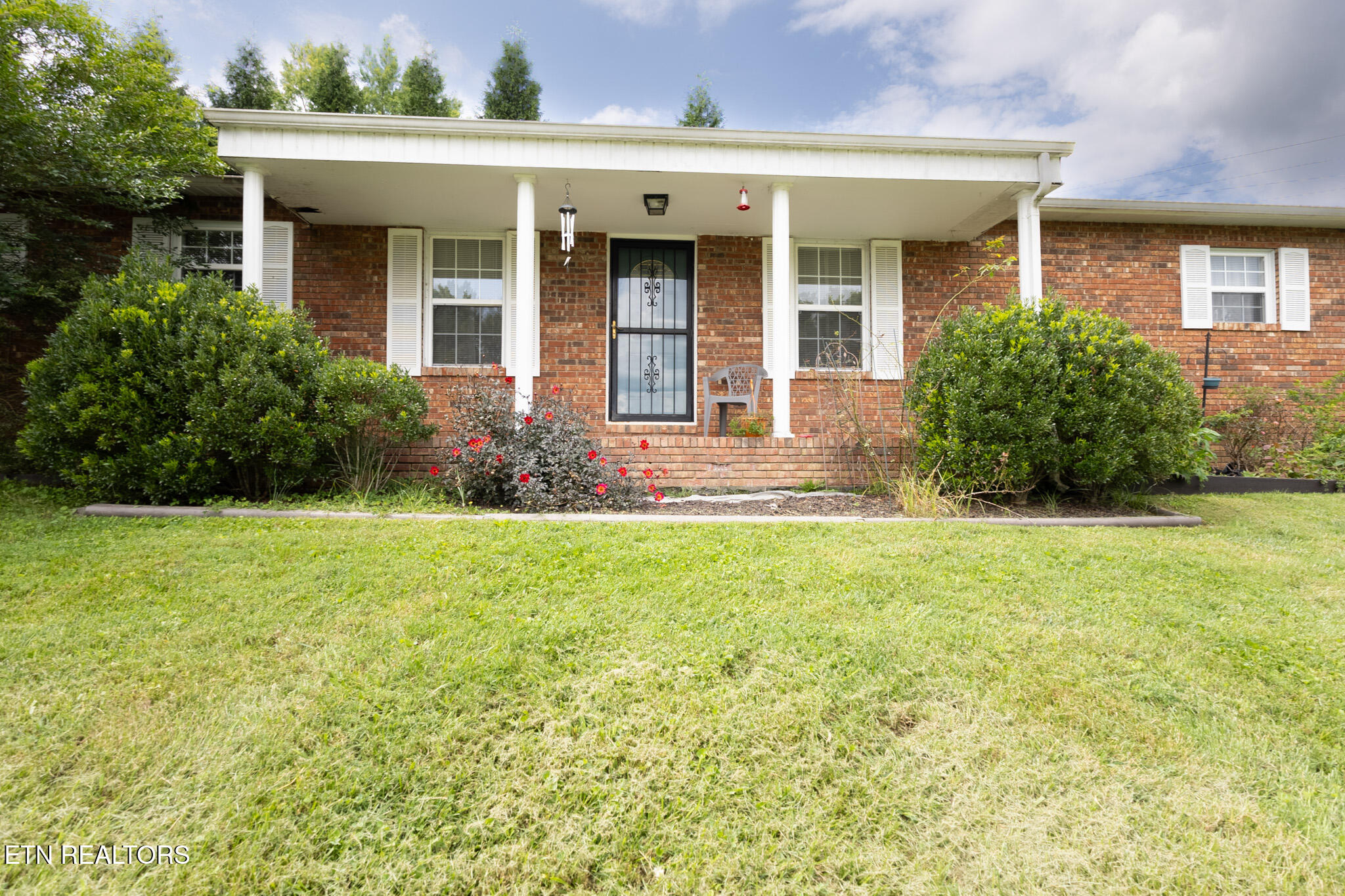 539 Fulton Rd, Harrogate, TN 37752